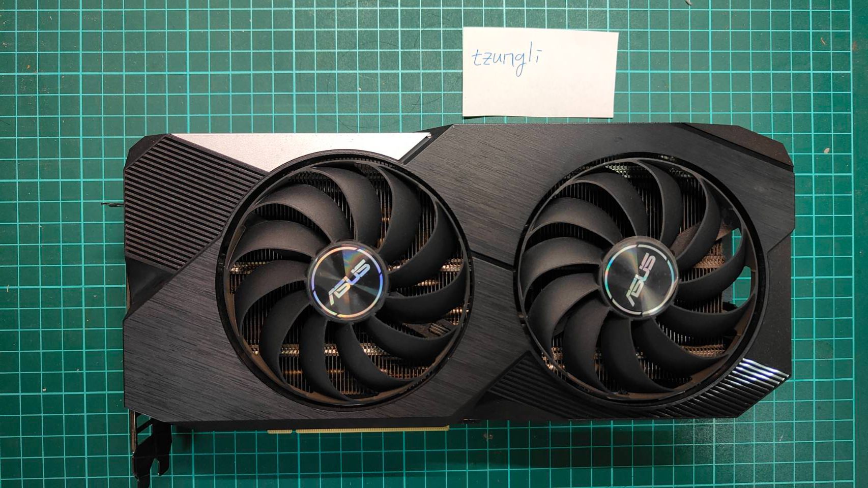 ASUS DUAL-RTX3070-O8G 顯示卡