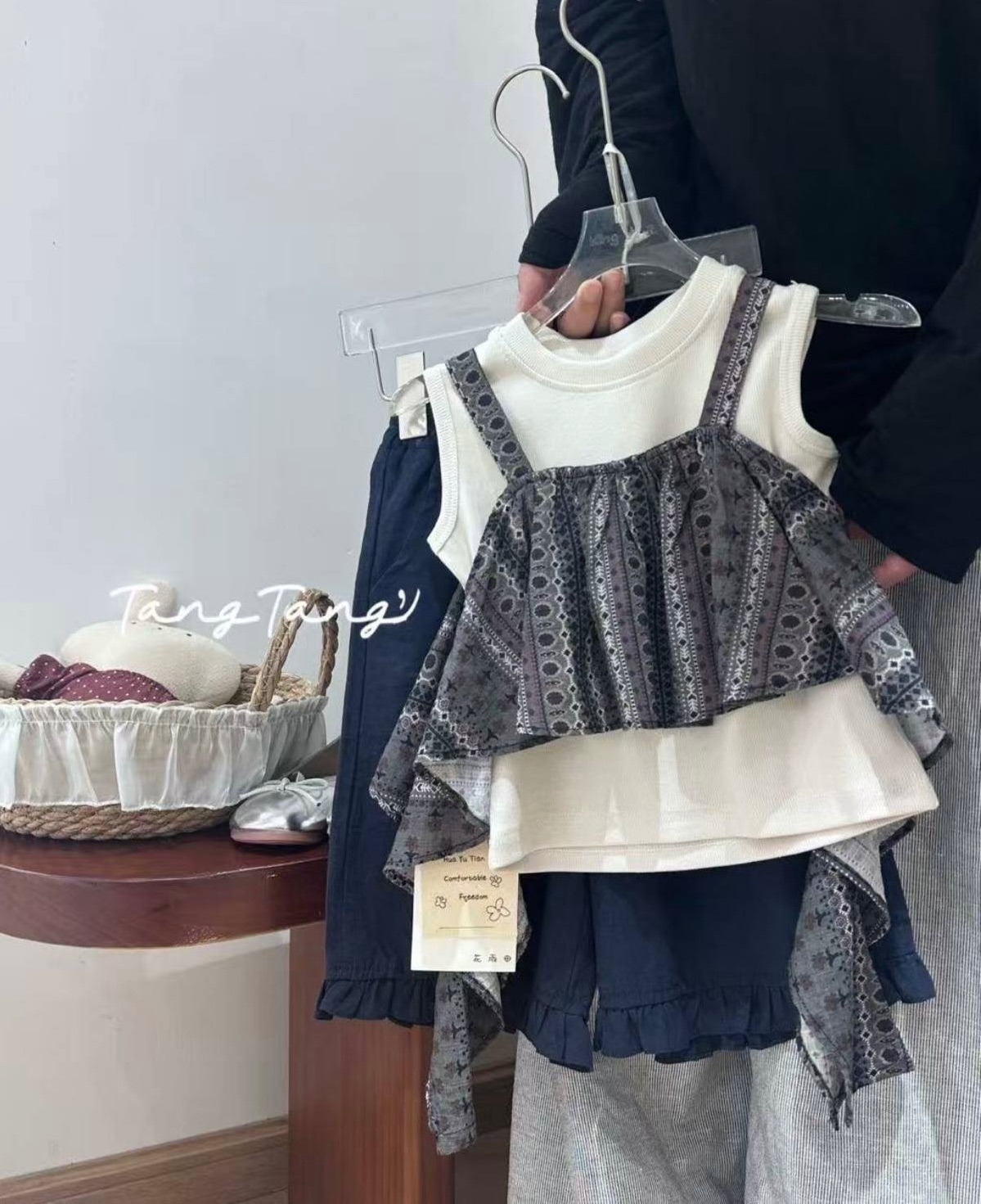 0530新品｜圖騰背心兩件套26SSHUT001