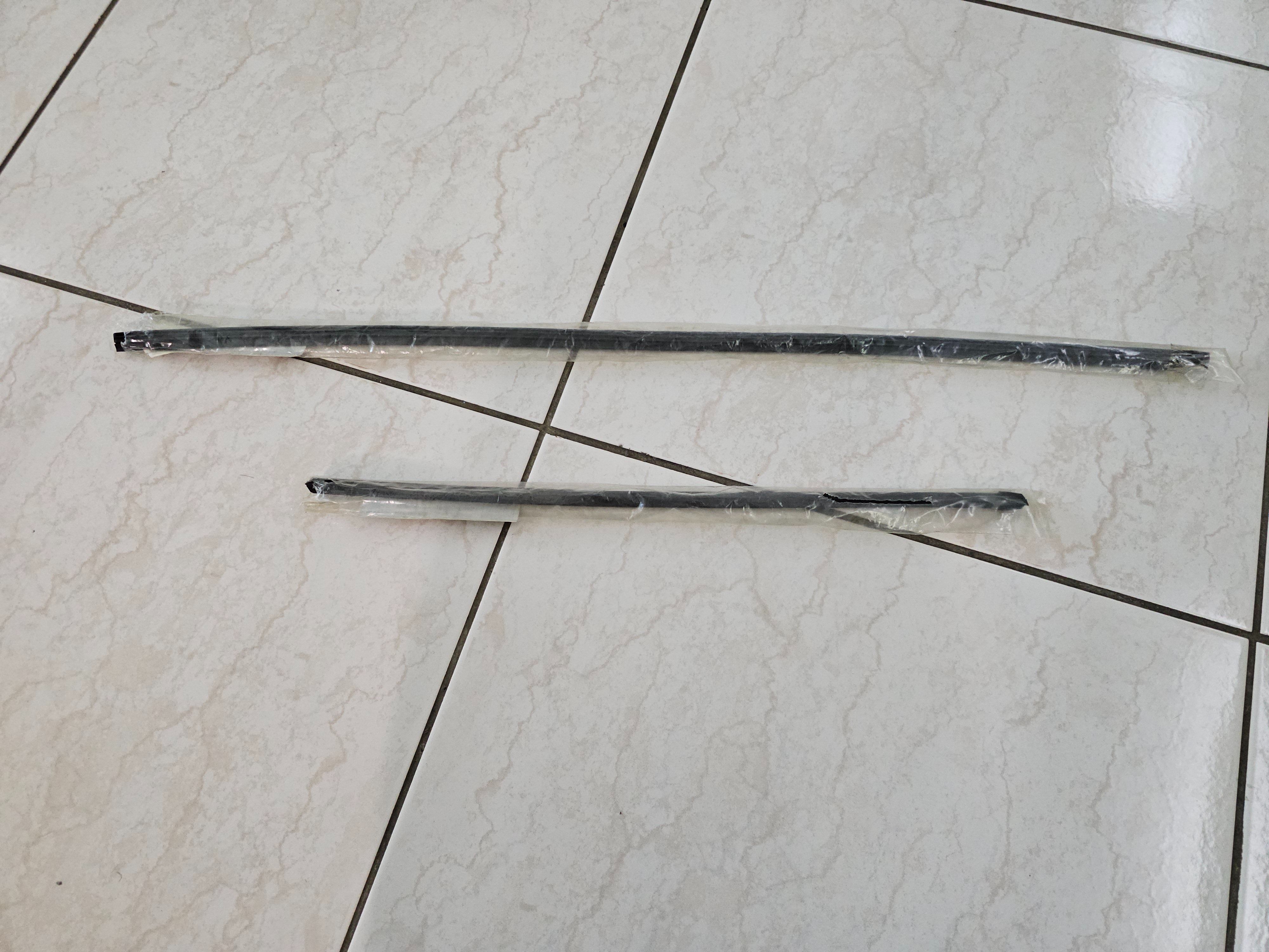 原廠前雨刷（備品）