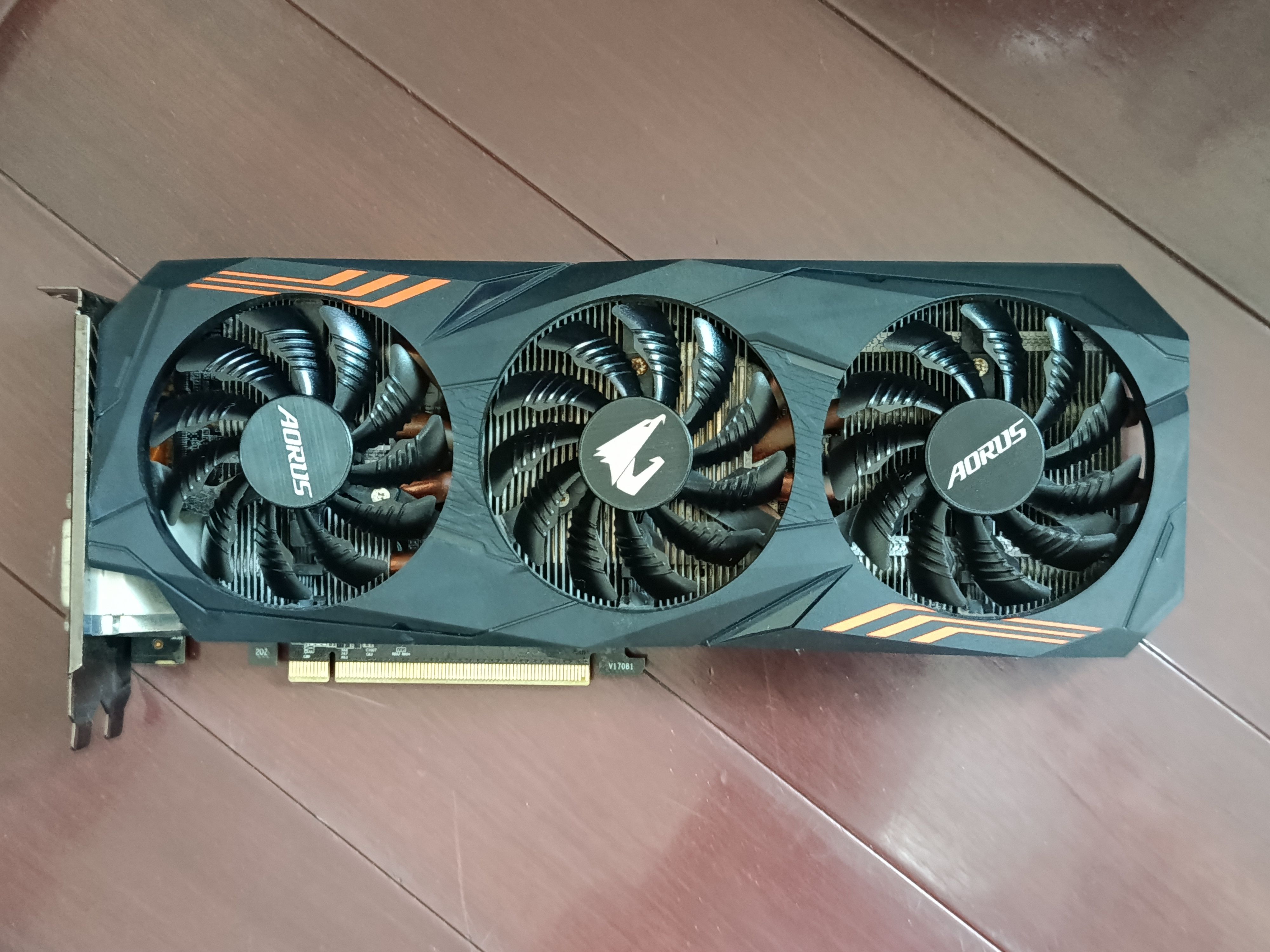 技嘉 GTX1070TI 8G