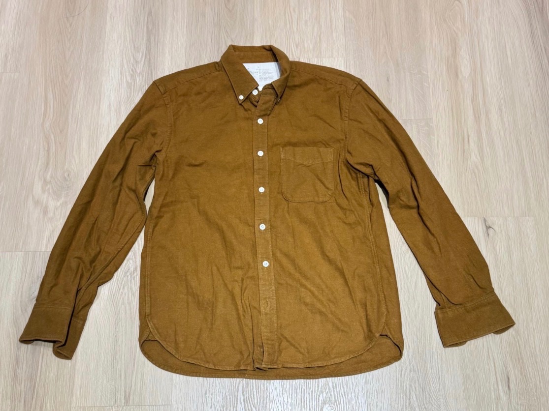 二手無印良品卡其m號襯衫衣長72cm。
