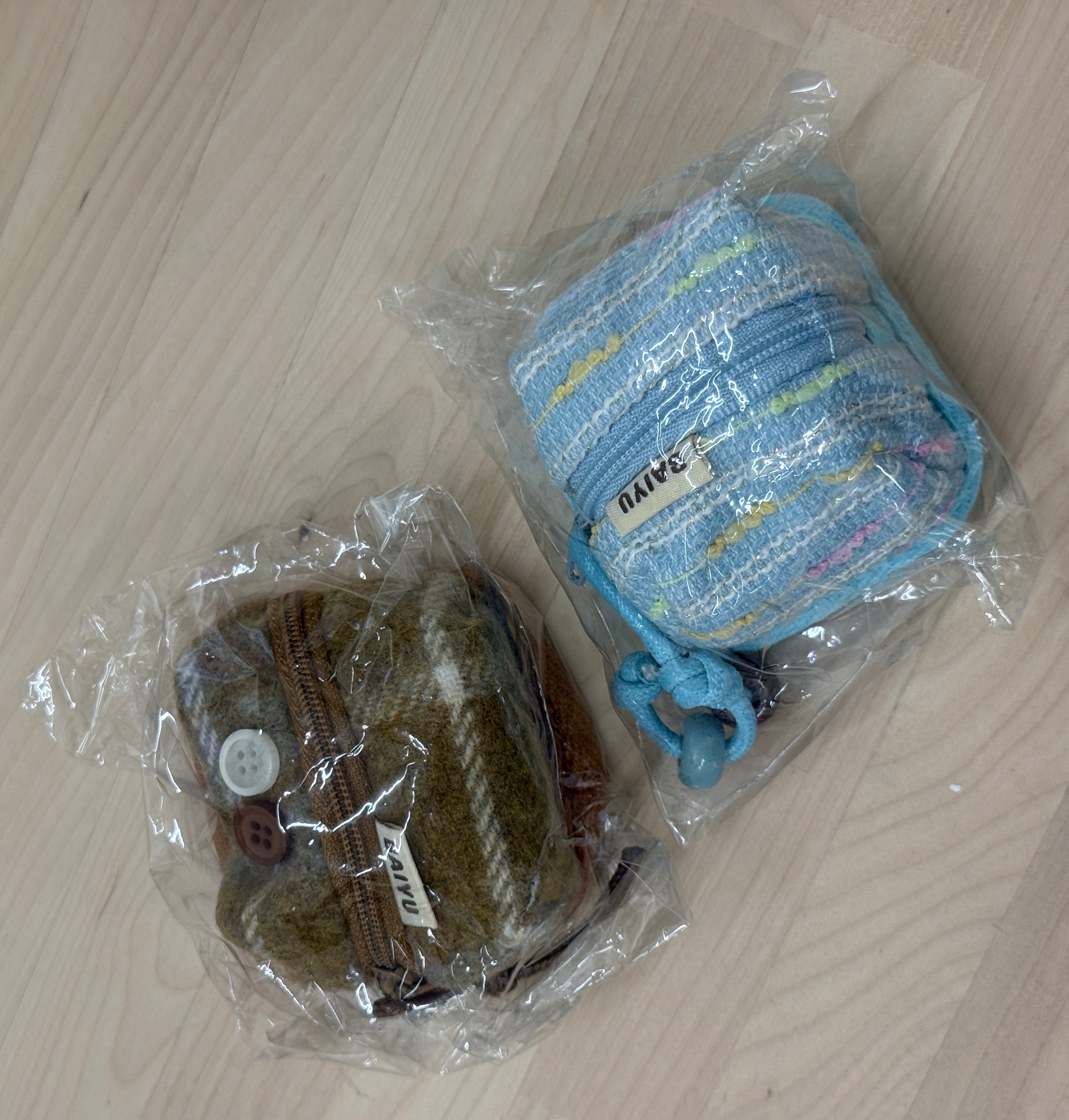 耳機/零錢包 有扣環可以掛包包