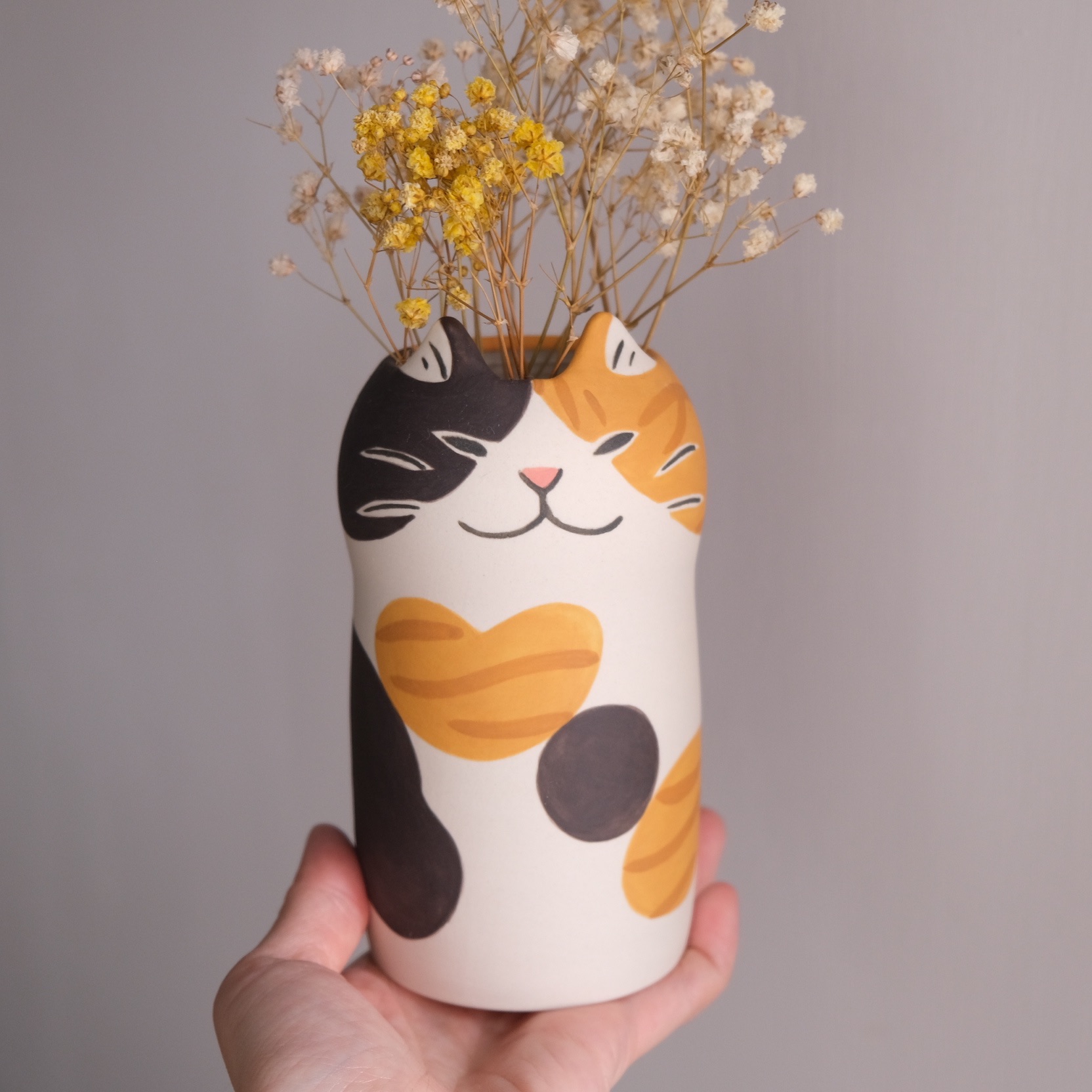 Yycat 虎紋三花貓花器1 右（霧面無釉）