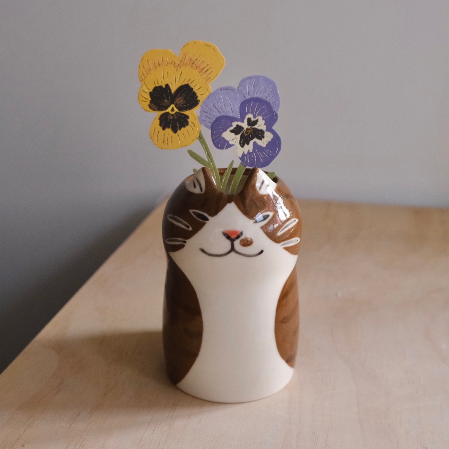 Yycat 白底虎斑貓花器