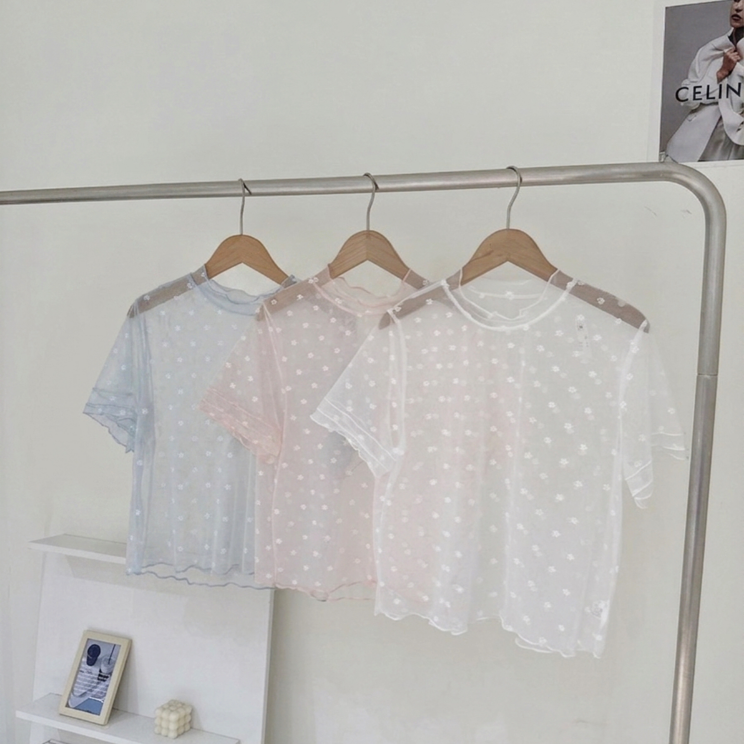 8月新品♡小花透膚木耳邊內搭
