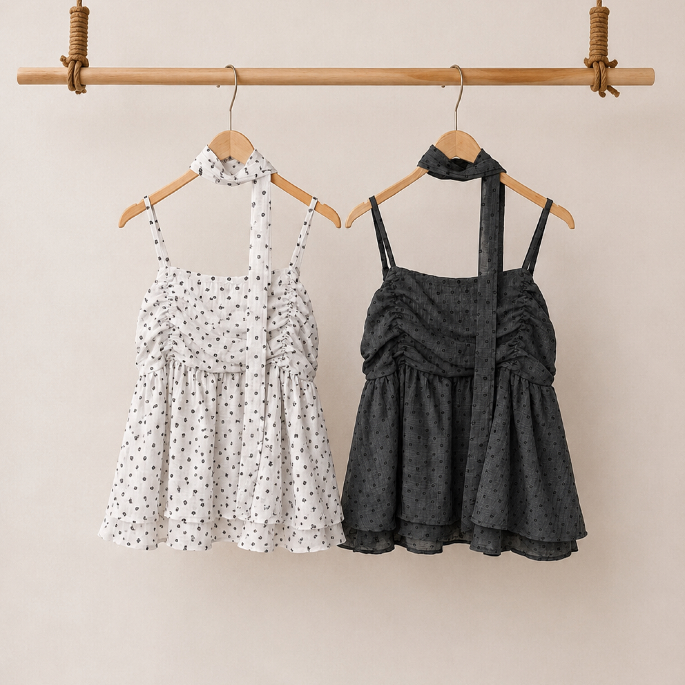 8月新品♡滿版小花繞脖背心