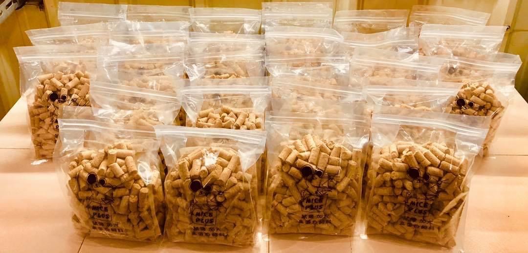 大小白鼠飼料（上限2包）