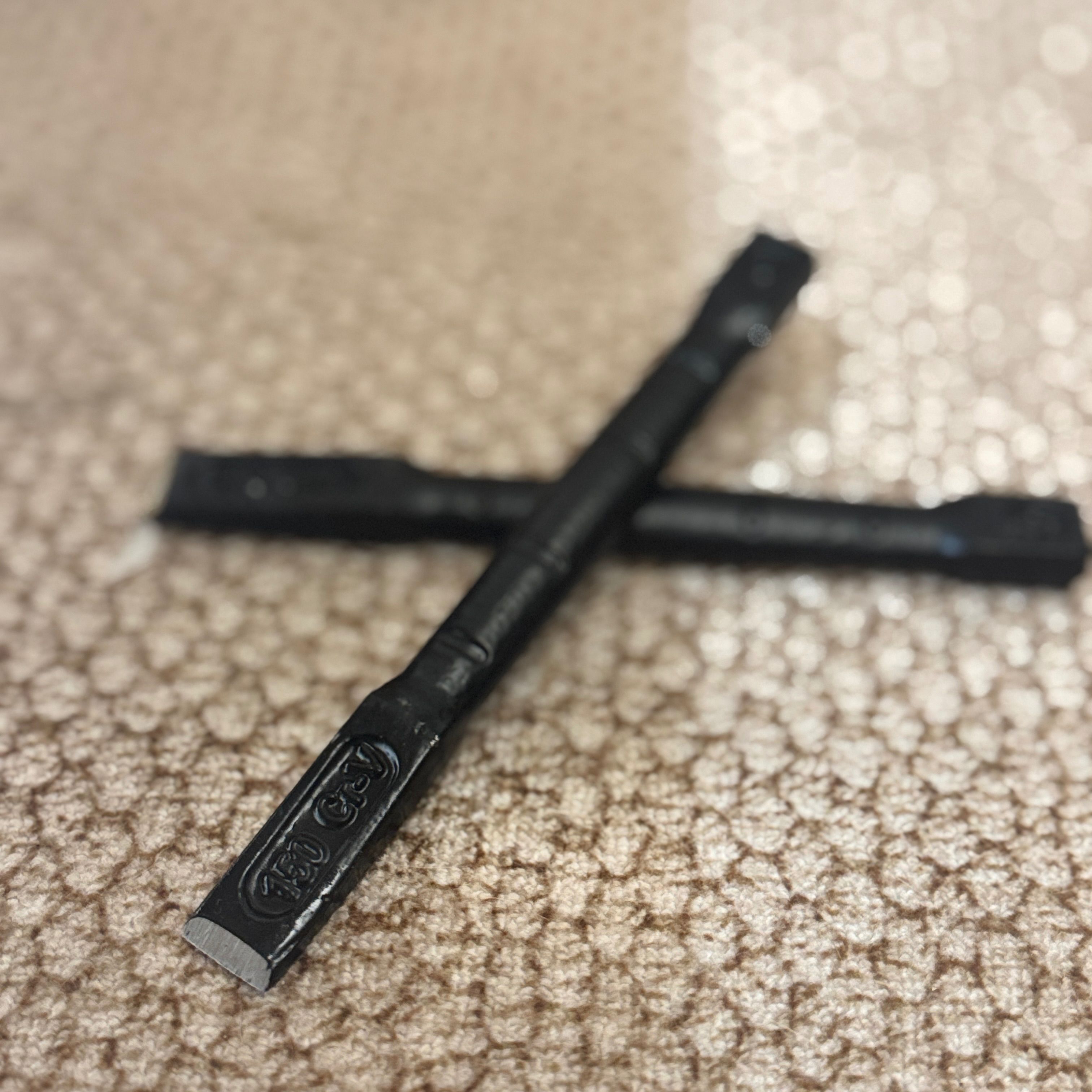 石鑿一個