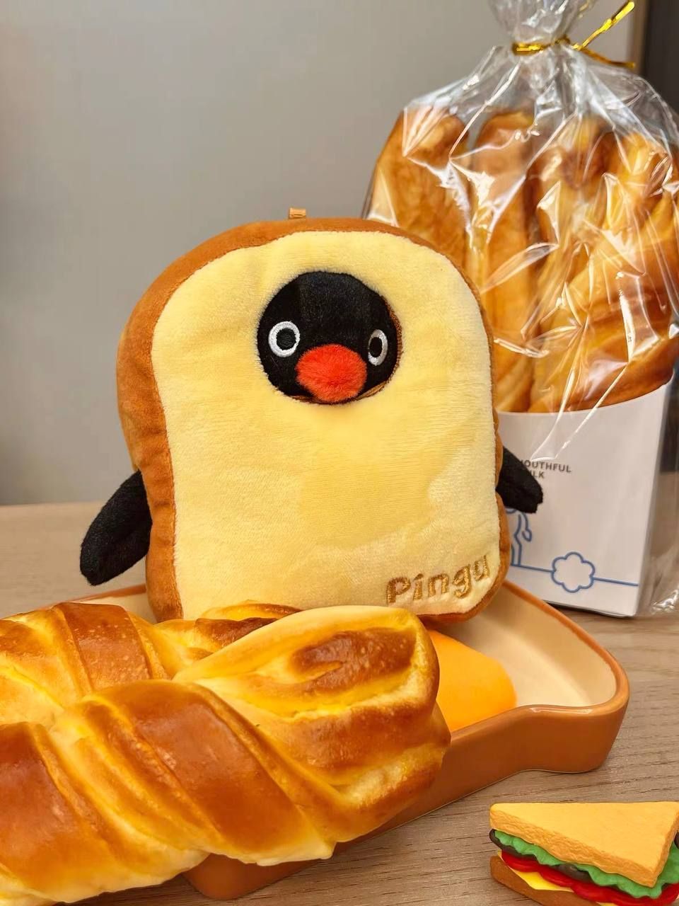 山莫🌟正版授權 Pingu奶油吐司吊飾