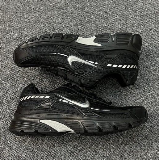 Nike- Initiator 復古黑銀