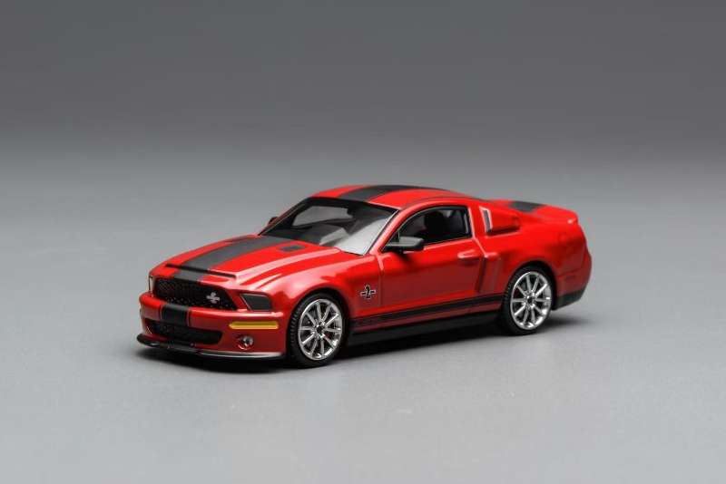 GreenLight ＆ Motorhelix Ford Mustang Shelby GT500 Super