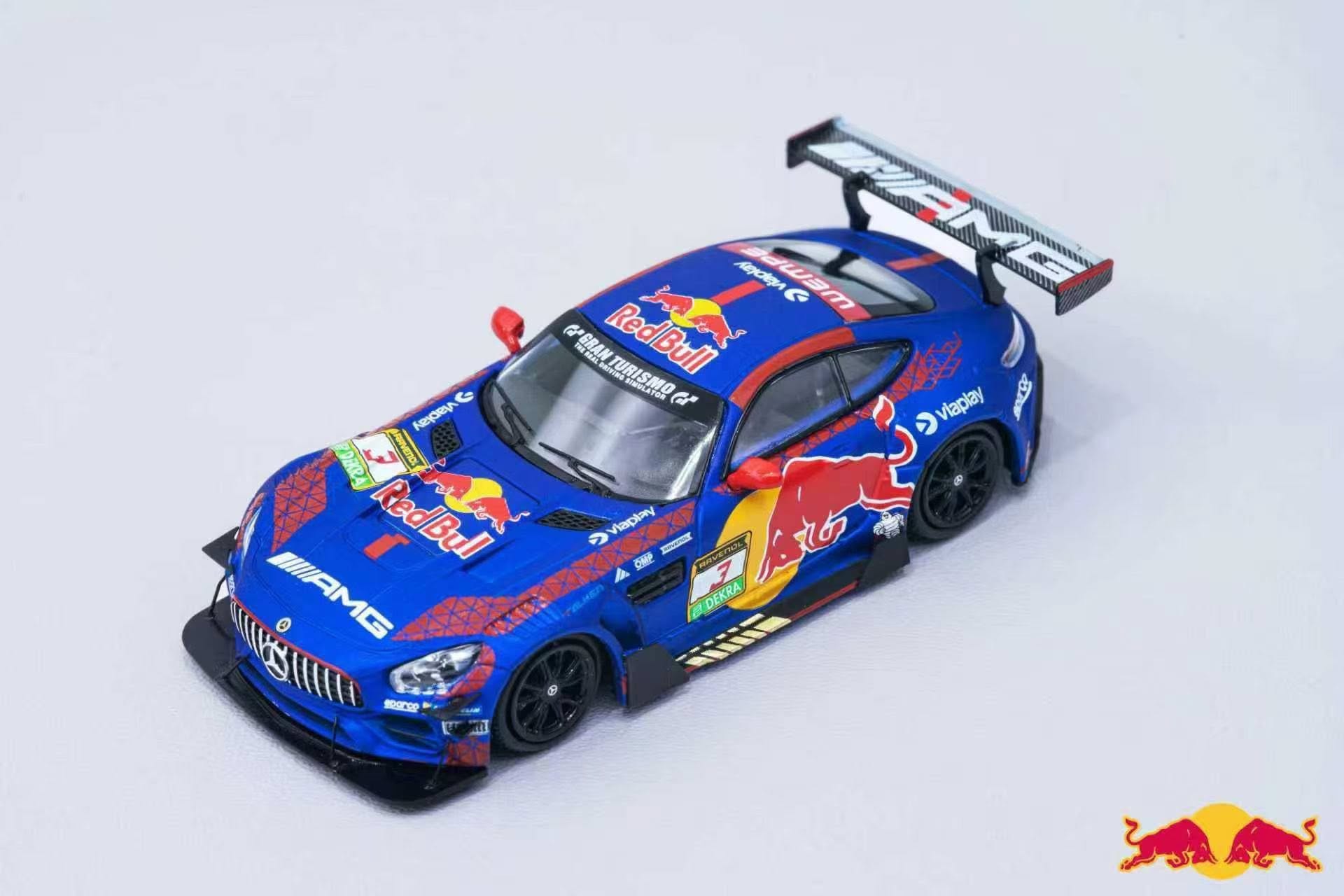 rh Mercedes-Benz AMG GT S 改裝版本強勢來襲
紅牛賽車塗裝