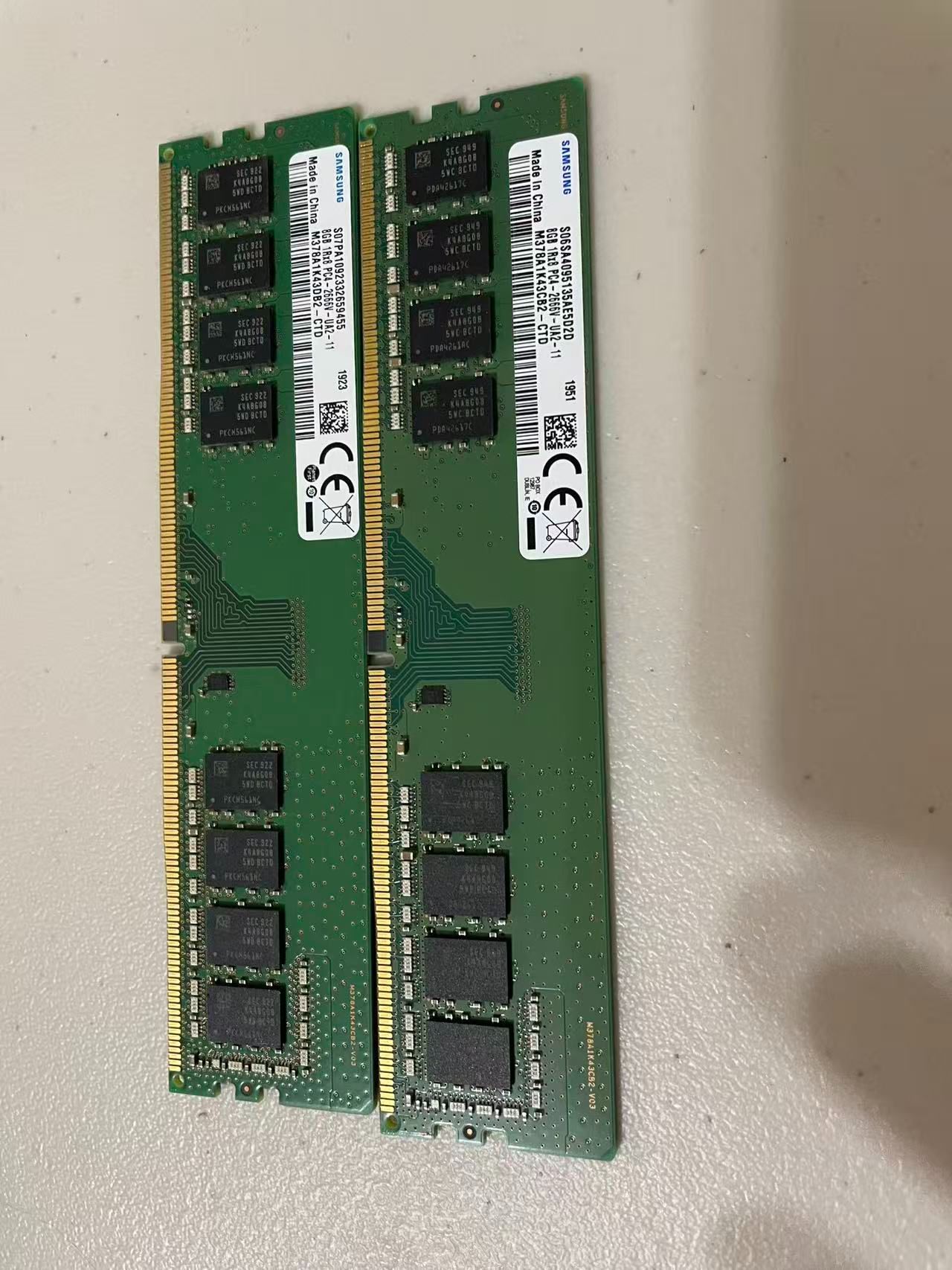 三星 DDR4 2666 8G 兩條 ，共16G。雙通道