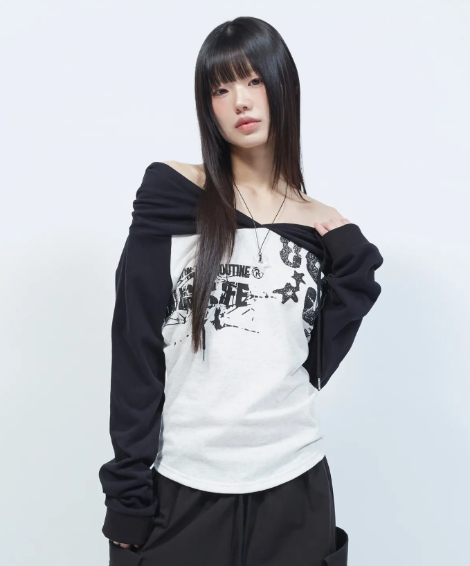 LMR💫Off-Shoulder Lettering Graphic Hooded T 2color