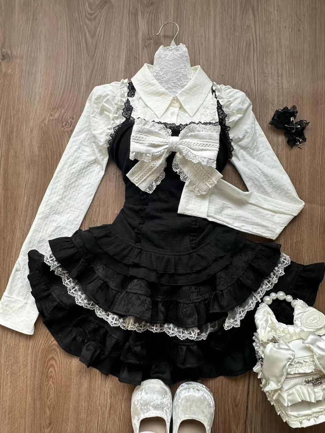 ꒰法系甜美學院優雅黑色吊帶套裝꒱襯衫+吊帶+短裙