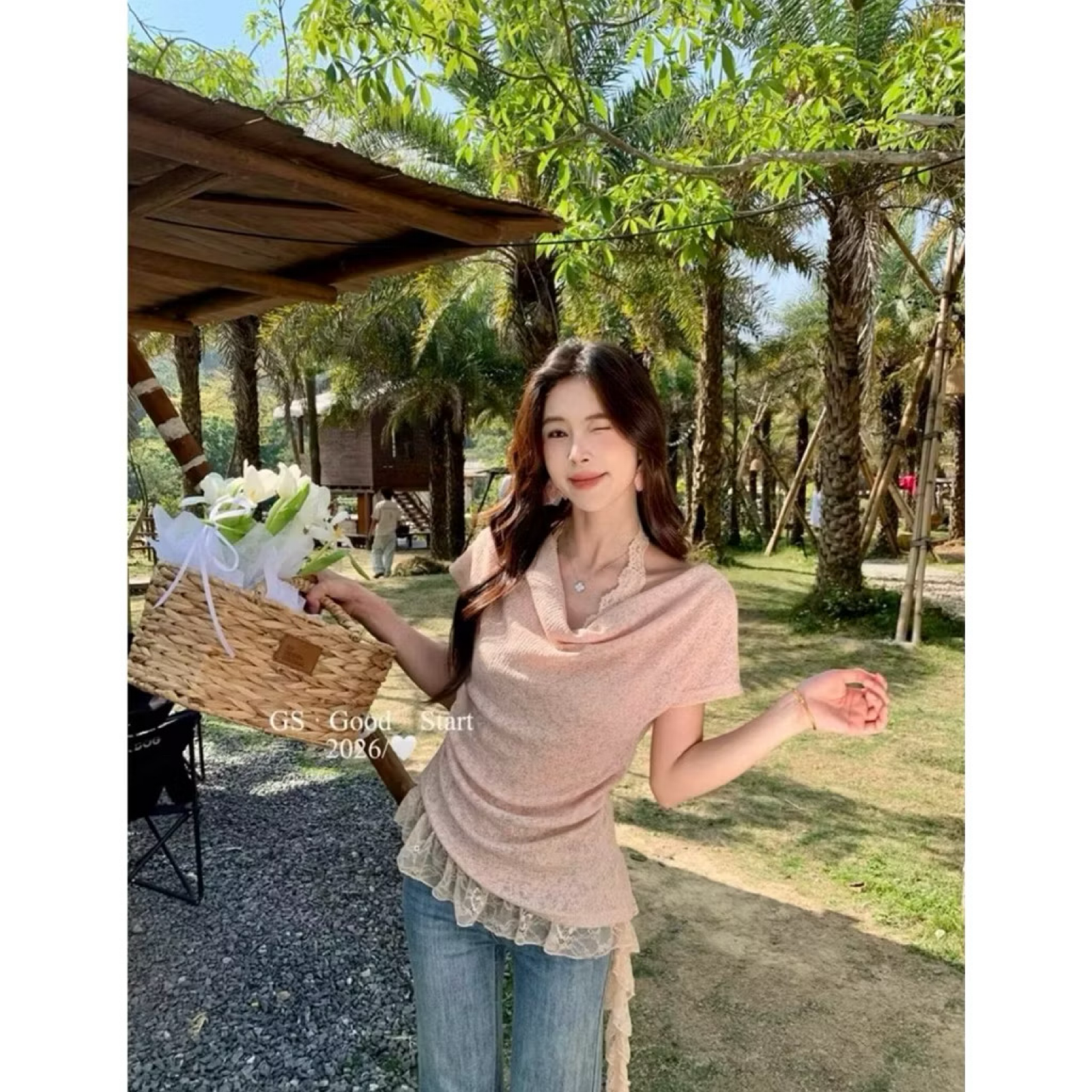 ✈️Acns Stores🌼現貨不用等！人氣超優造型感·顏控必入💕飄帶設計感上衣+蕾絲掛脖套装 修身顯瘦 小心機 百