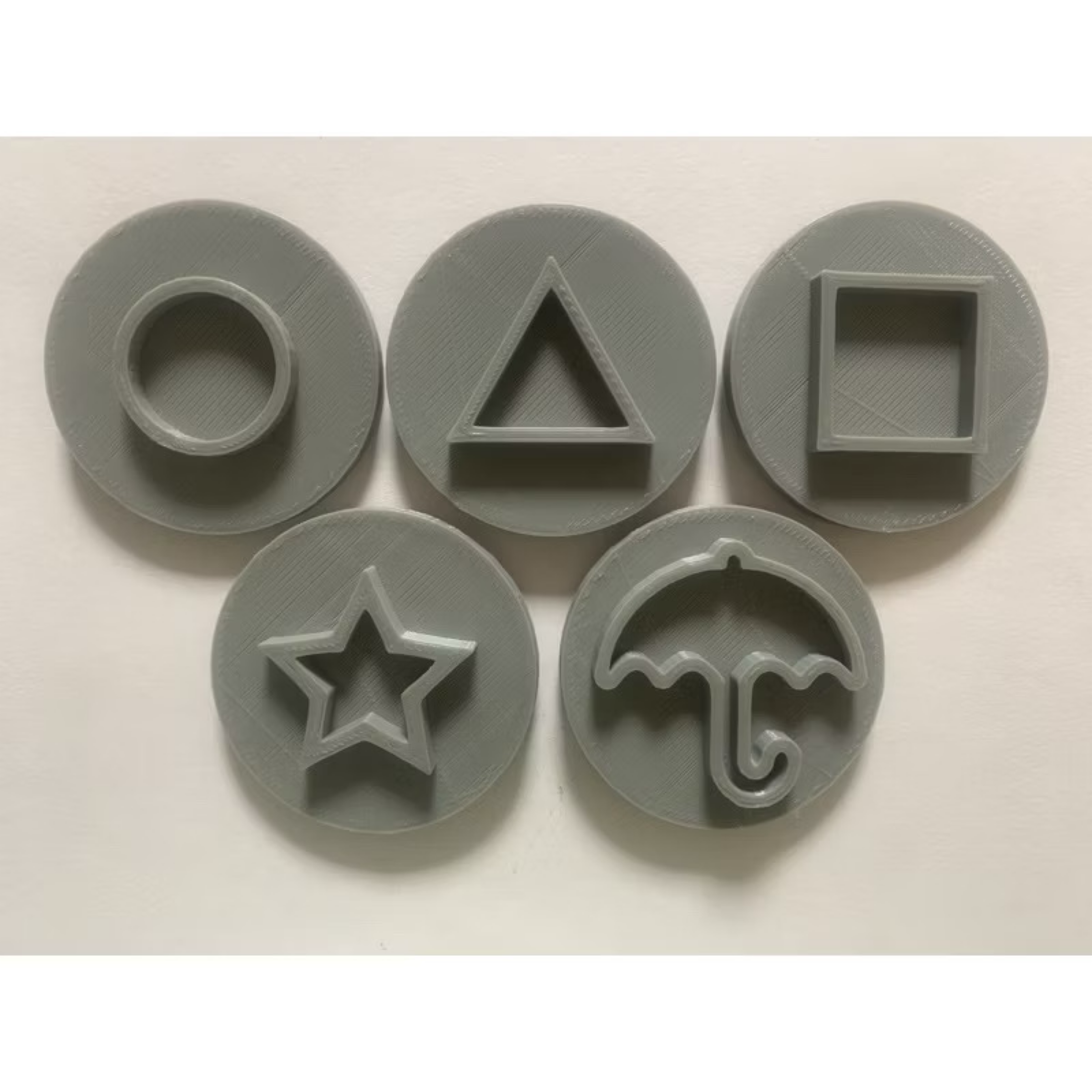 ⭐️星星相印⭐️單購推片 大圓馬卡龍模具通用 多特瑞Logo圖案 魷魚遊戲椪糖圖案圓形洗髮餅圖案推片 客製化