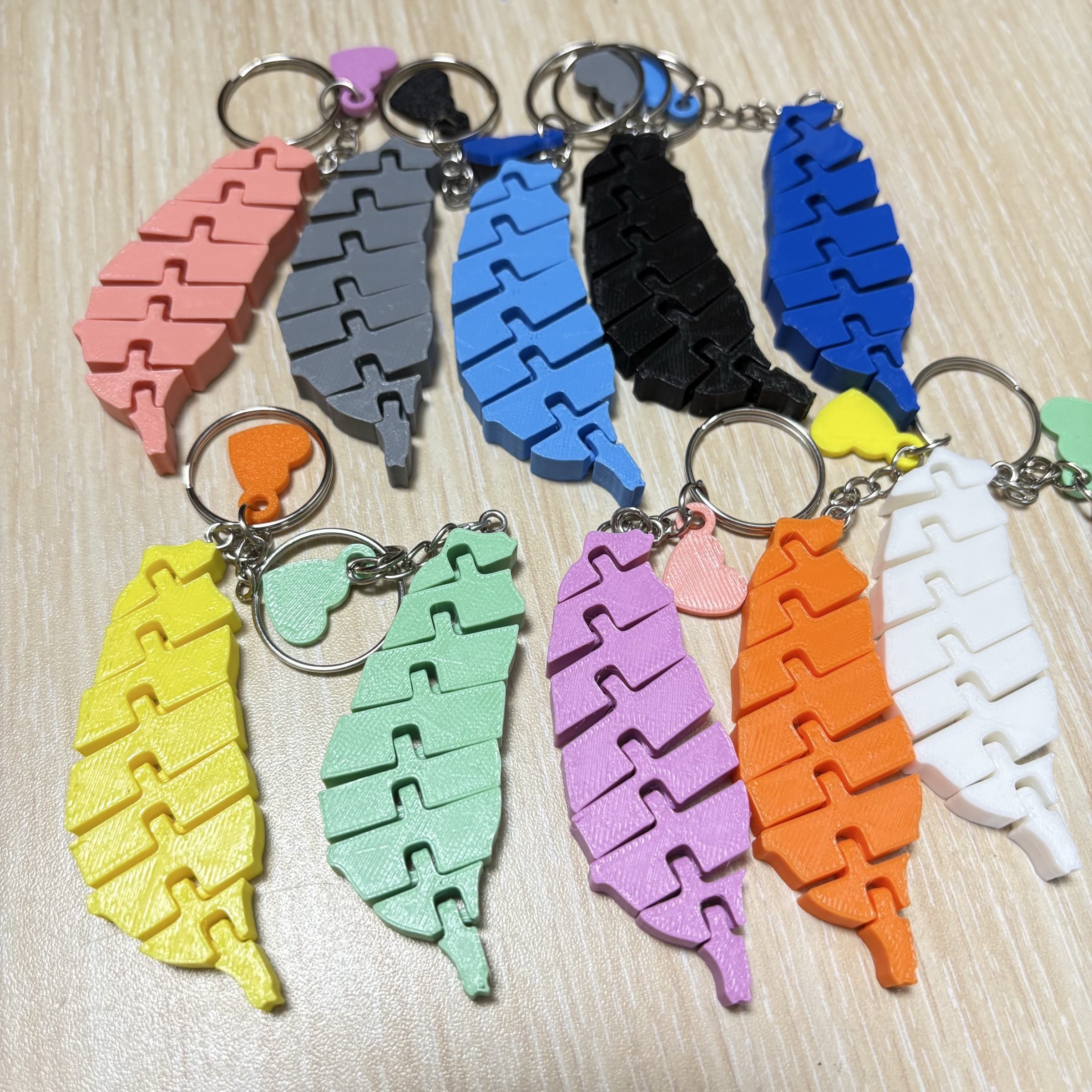 📣買三送一📣3D列印台灣形狀活動式鑰匙圈/Taiwan台灣活動式結構 彩虹台灣鑰匙圈玩具吊飾 台灣.吊飾.小禮物