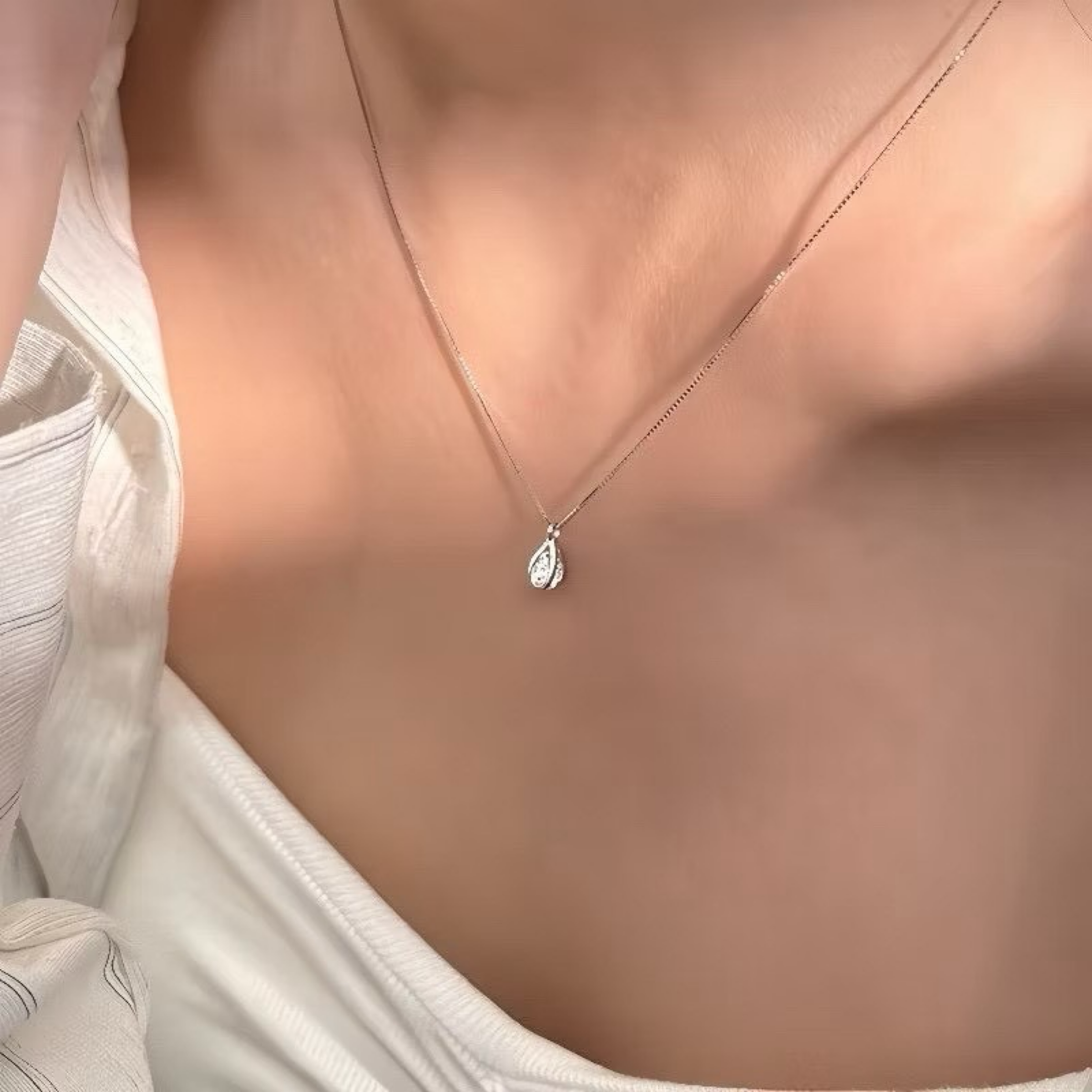 精緻水滴鑽項鍊｜氣質鎖骨鍊｜韓系百搭