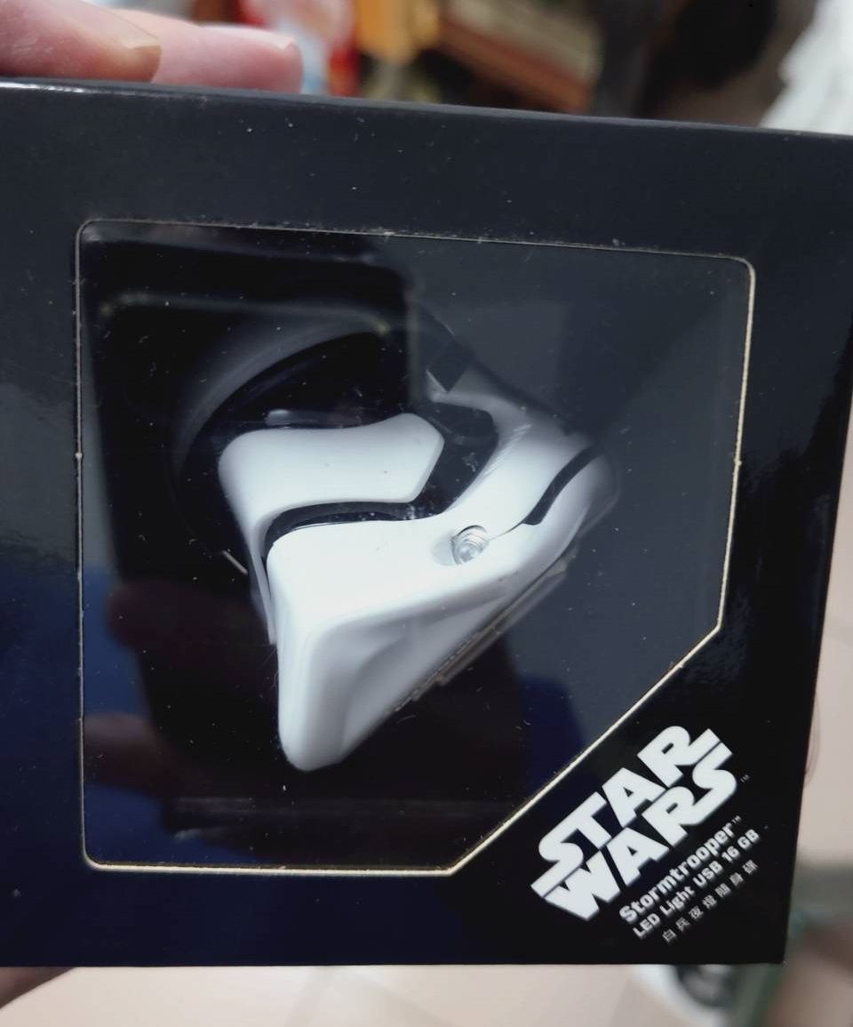 STAR WARS 白兵夜燈隨身碟 16GB 全新品 未拆封