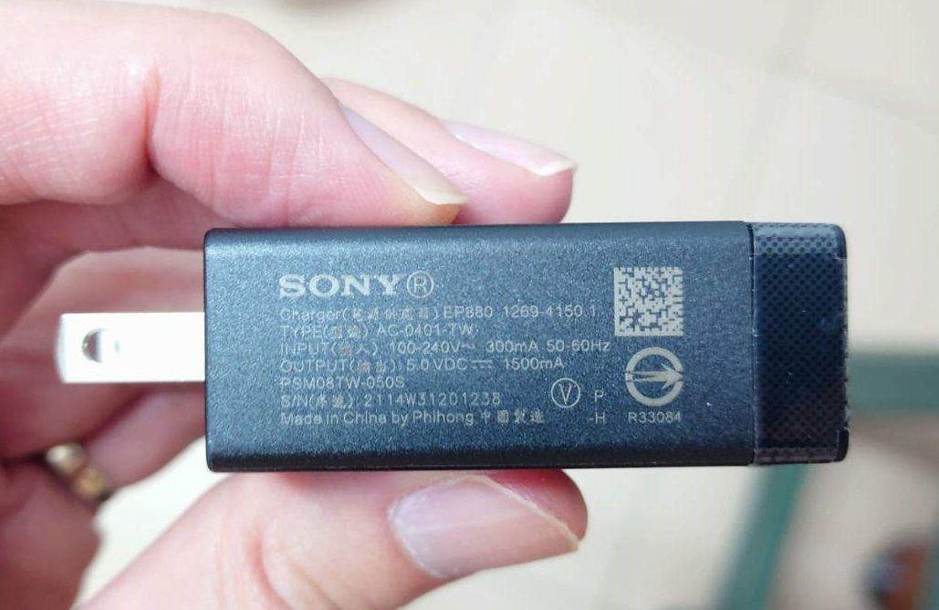 SONY Xperia Z3 Compact  EP880 原廠充電 7.5W
