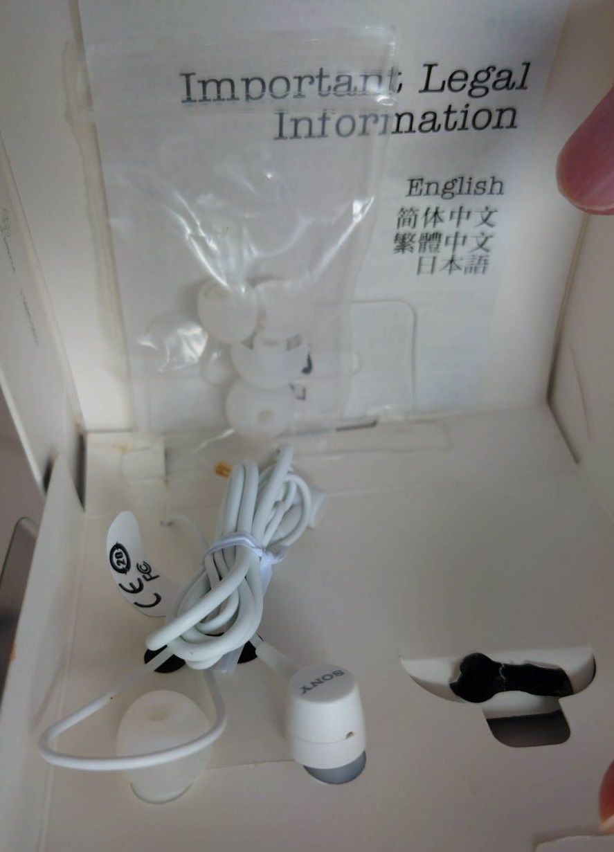 SONY SBH20 藍芽耳機內附的 原廠耳機（白色）（入耳式）
