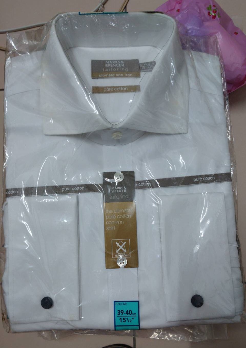 MARKS ＆ SPENCER 白色襯衫 全新品!! 15.5（領圍） 32.5（袖長） 但有些許泛黃所以便宜出清