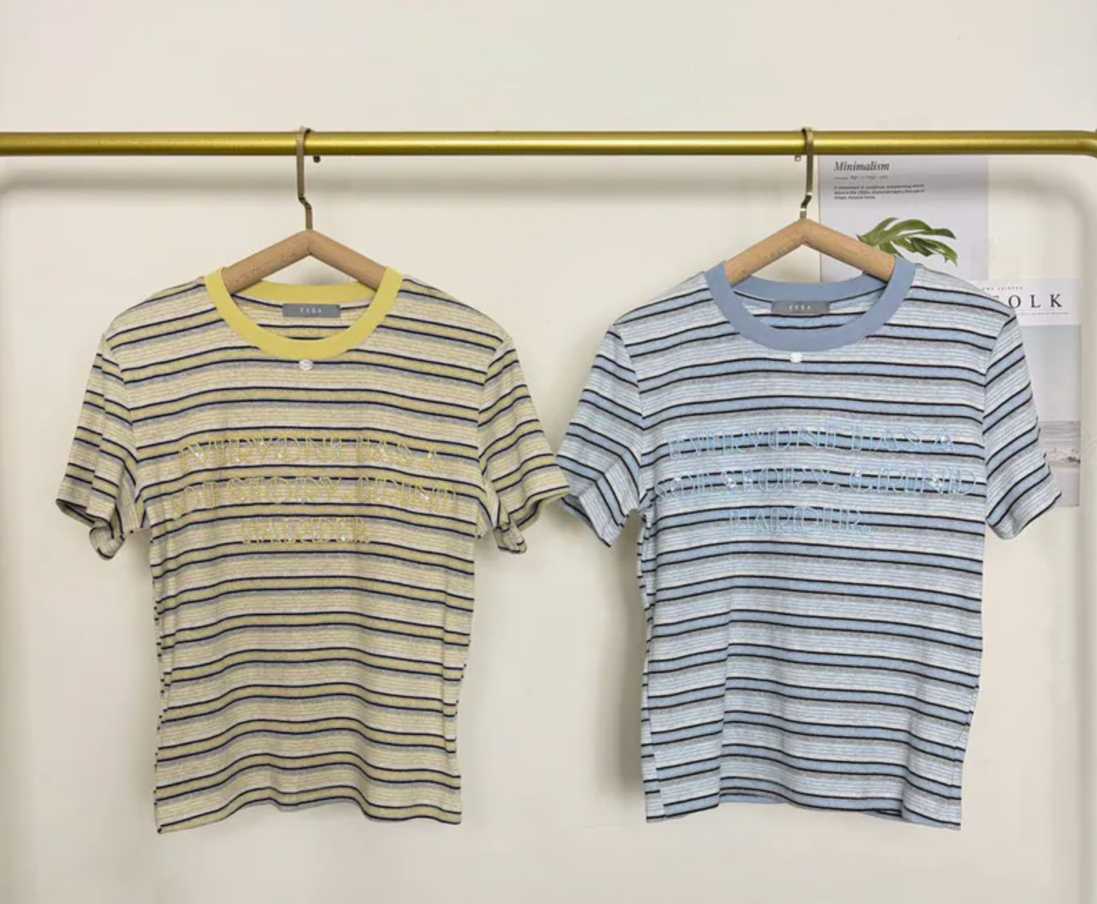 圓領胸前線圈英字刺繡亮片點綴棉Ｔ恤條紋線衫上衣