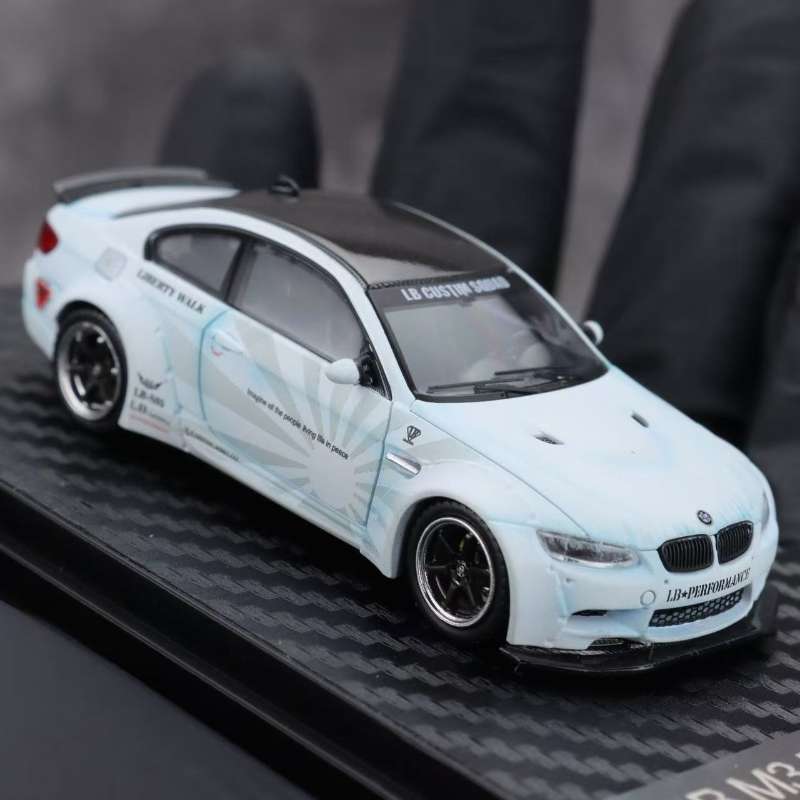 7/20 Fine Model M3 E92，LB改裝版 牛仔藍做舊