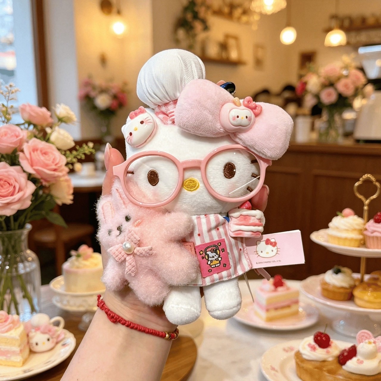 正版HelloKitty抱兔子造型款