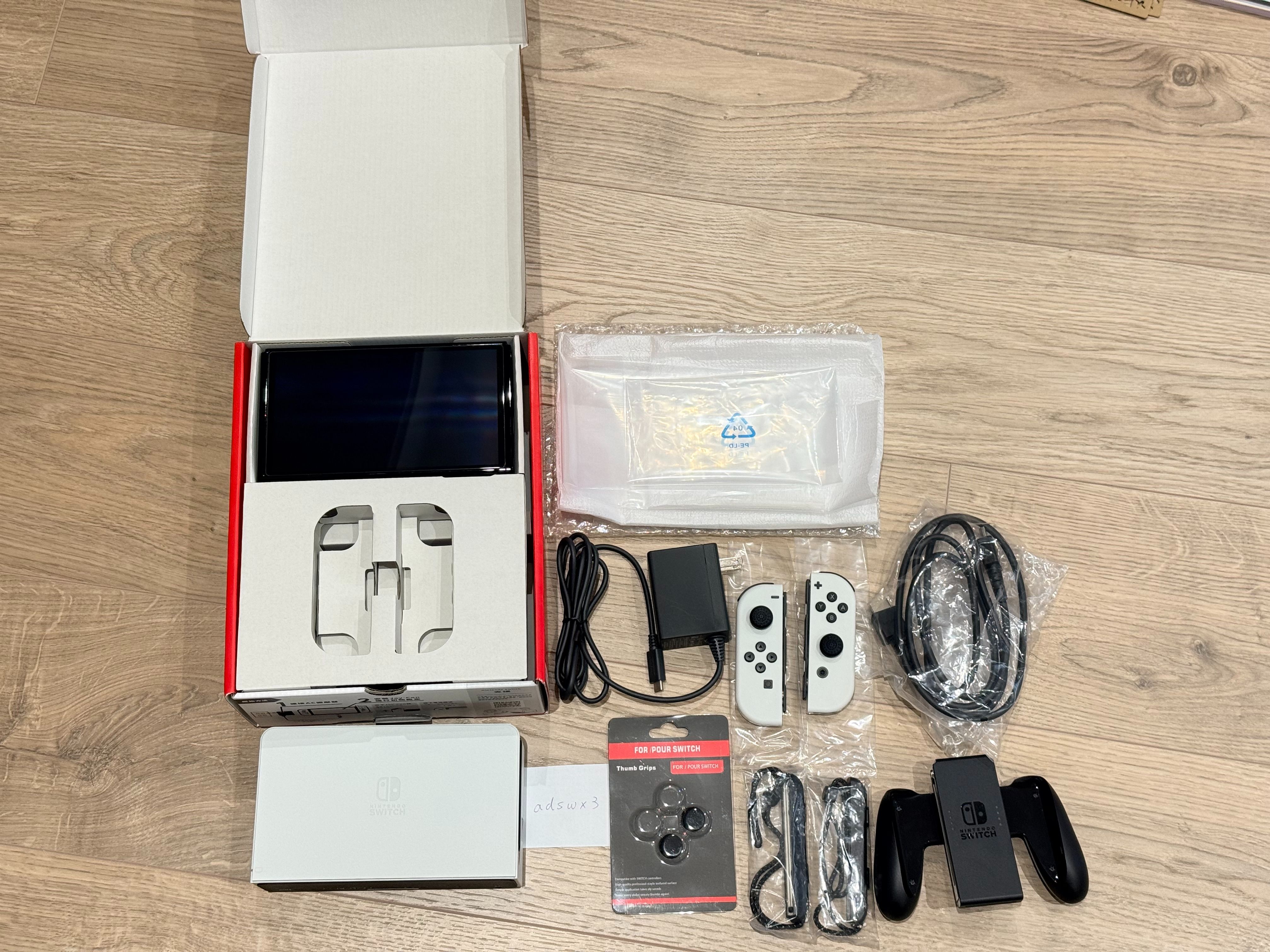 Nintendo Switch OLED 白色 二手