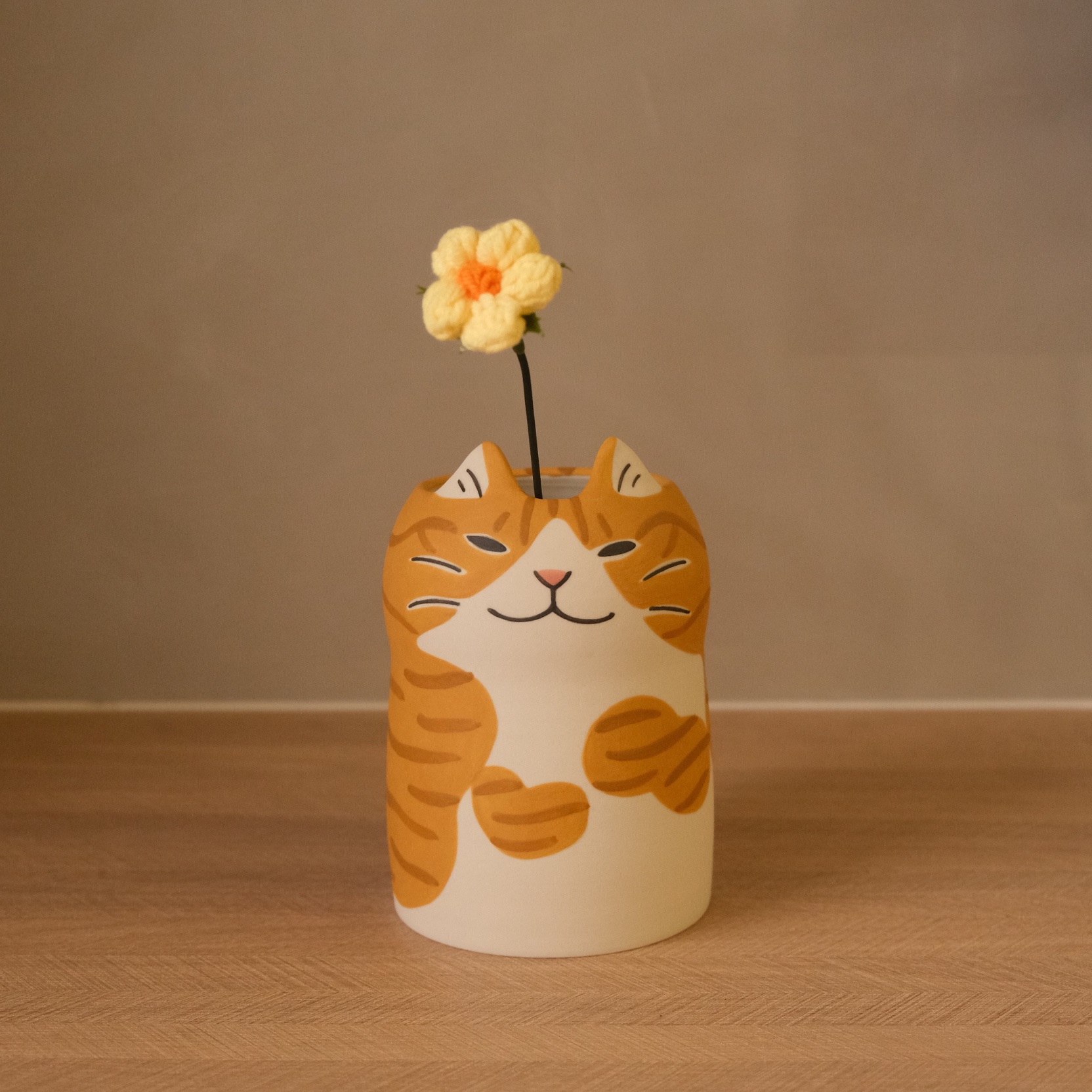 Yycat 橘白貓花器2 無釉霧面質感