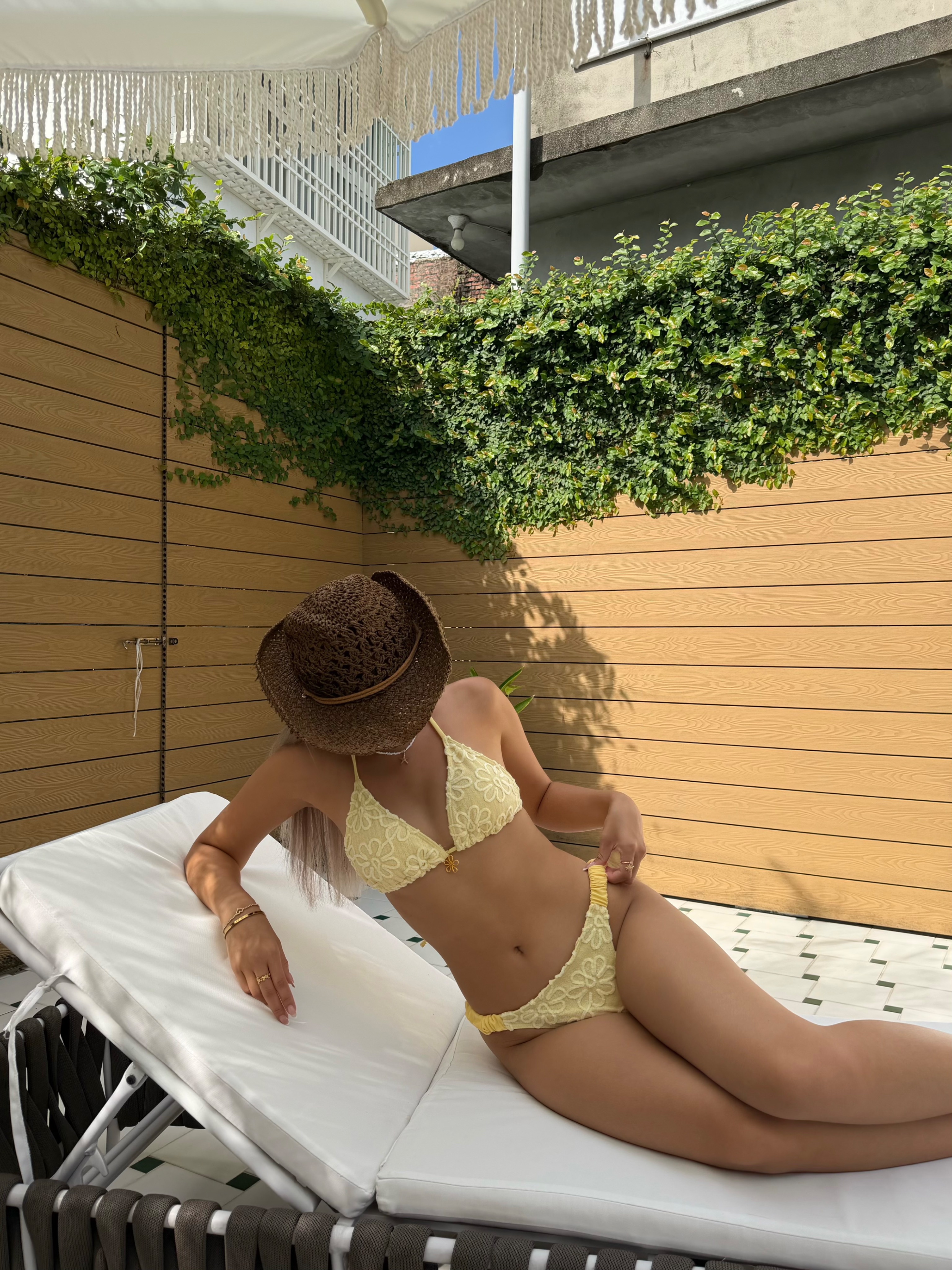 Butter Bloom🌼💛歐美 辣妹 綁帶泳衣 花花 性感比基尼 兩件式bikini