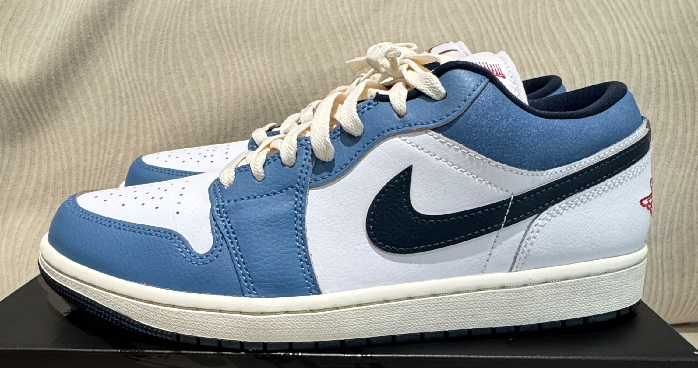 Nike Air Jordan 1 LOWSE Us9.5