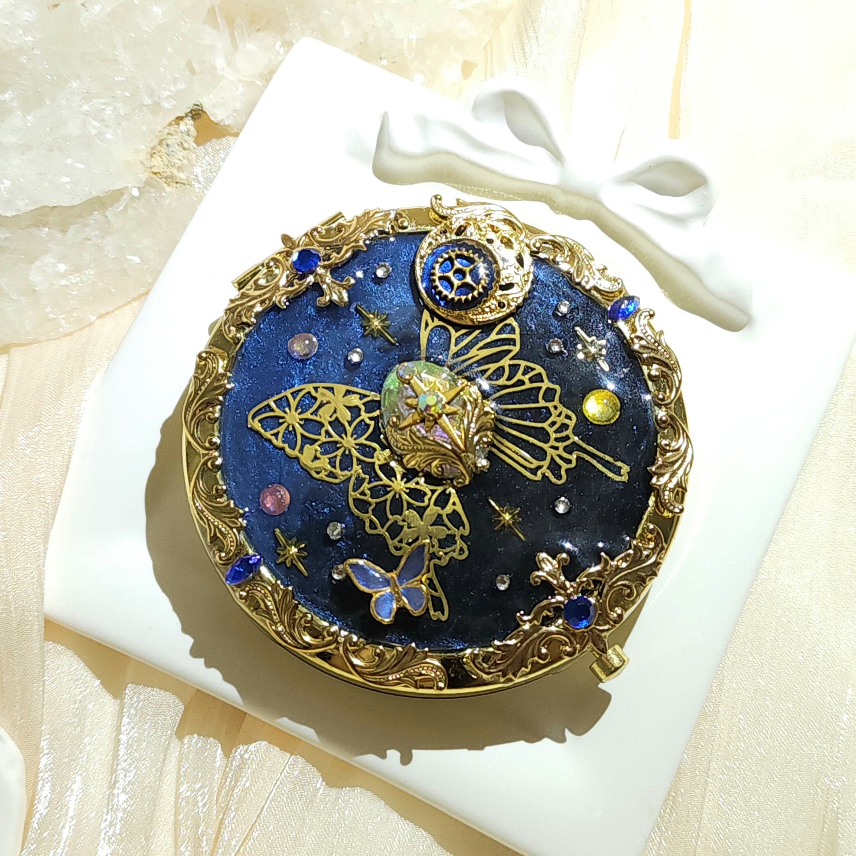 魔鏡｜銀河蝶影