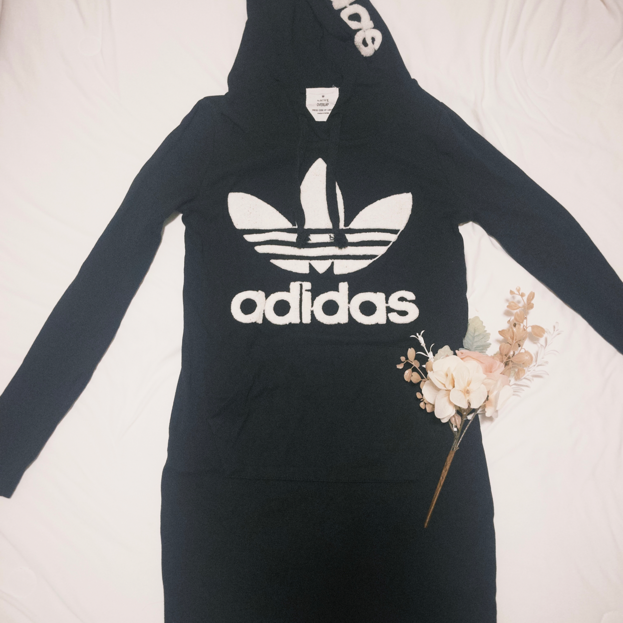 Adidas連身洋裝🤩