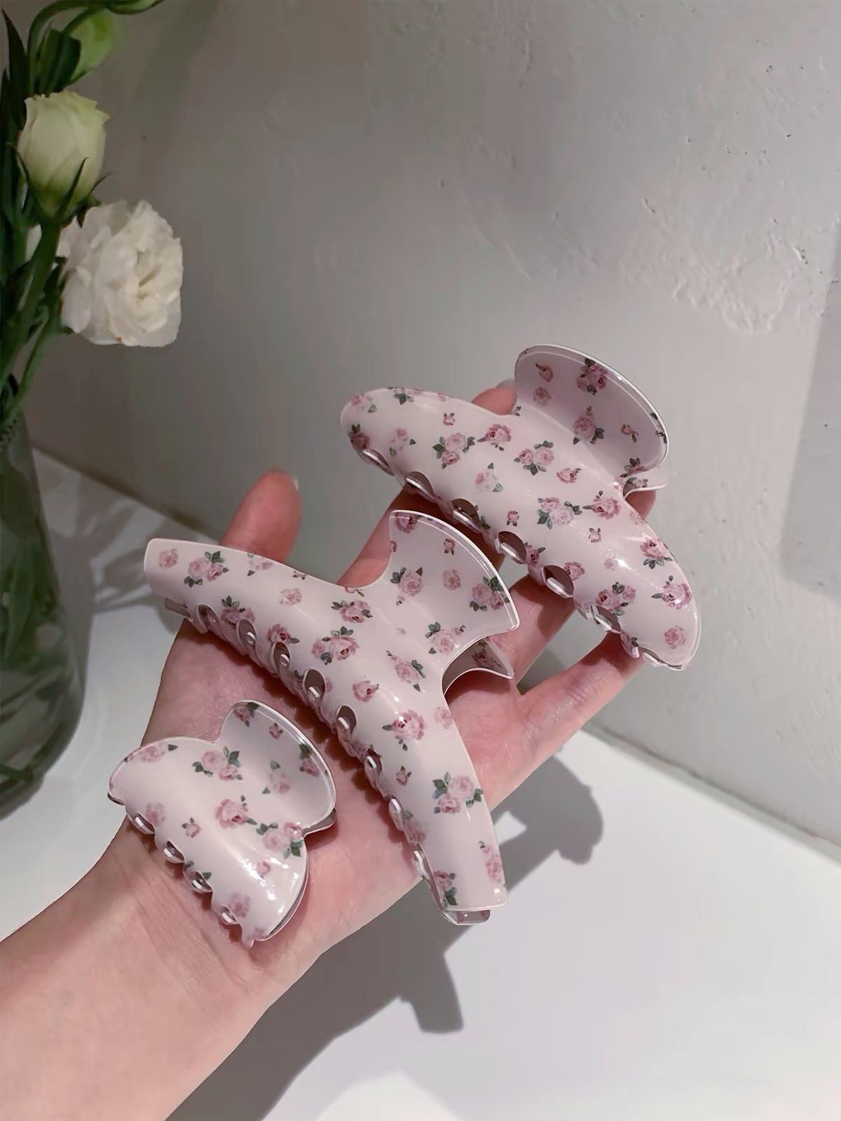 ［Bloom day] 粉色碎花抓夾女生鯊魚夾