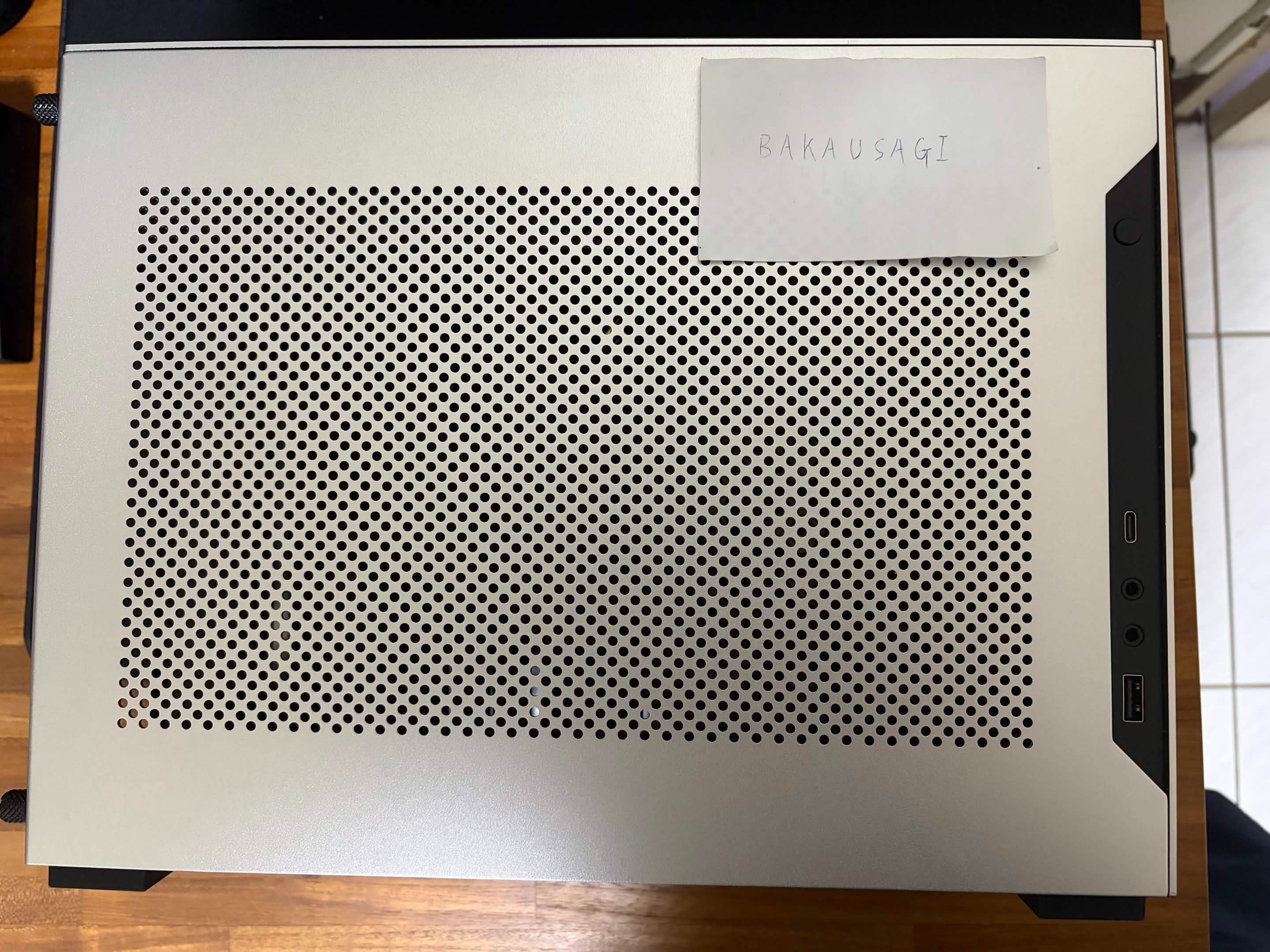 LIAN LI 聯力 A4-H2O 銀色 PCIE5.0排線