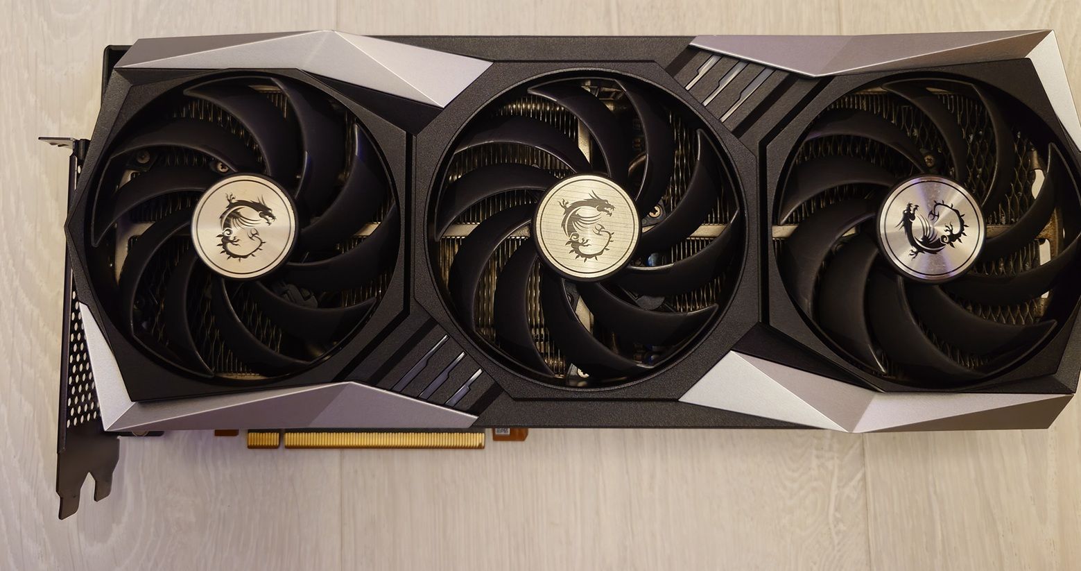 MSI Radeon RX 6800 XT GAMING X TRIO 16G 顯示卡