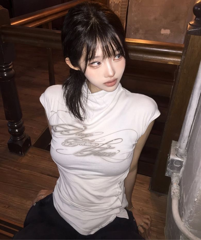 키치 스냅 하프넥 티셔츠 微高領短袖