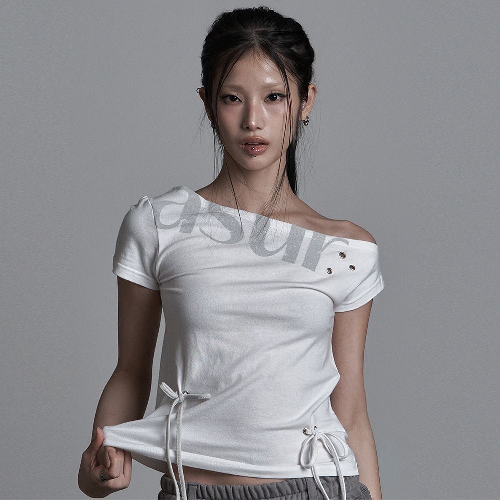 펀칭 언발란스 오프숄더 티 不對稱露肩短袖