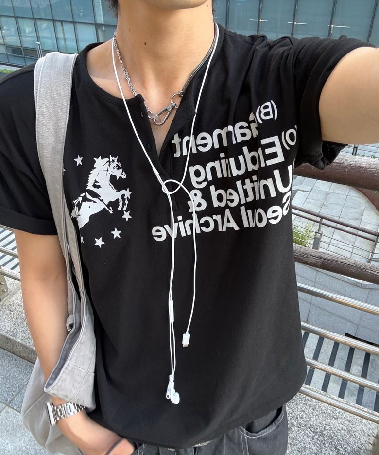 UNICORN HERNY NECK CROP SHORT SLEEVE