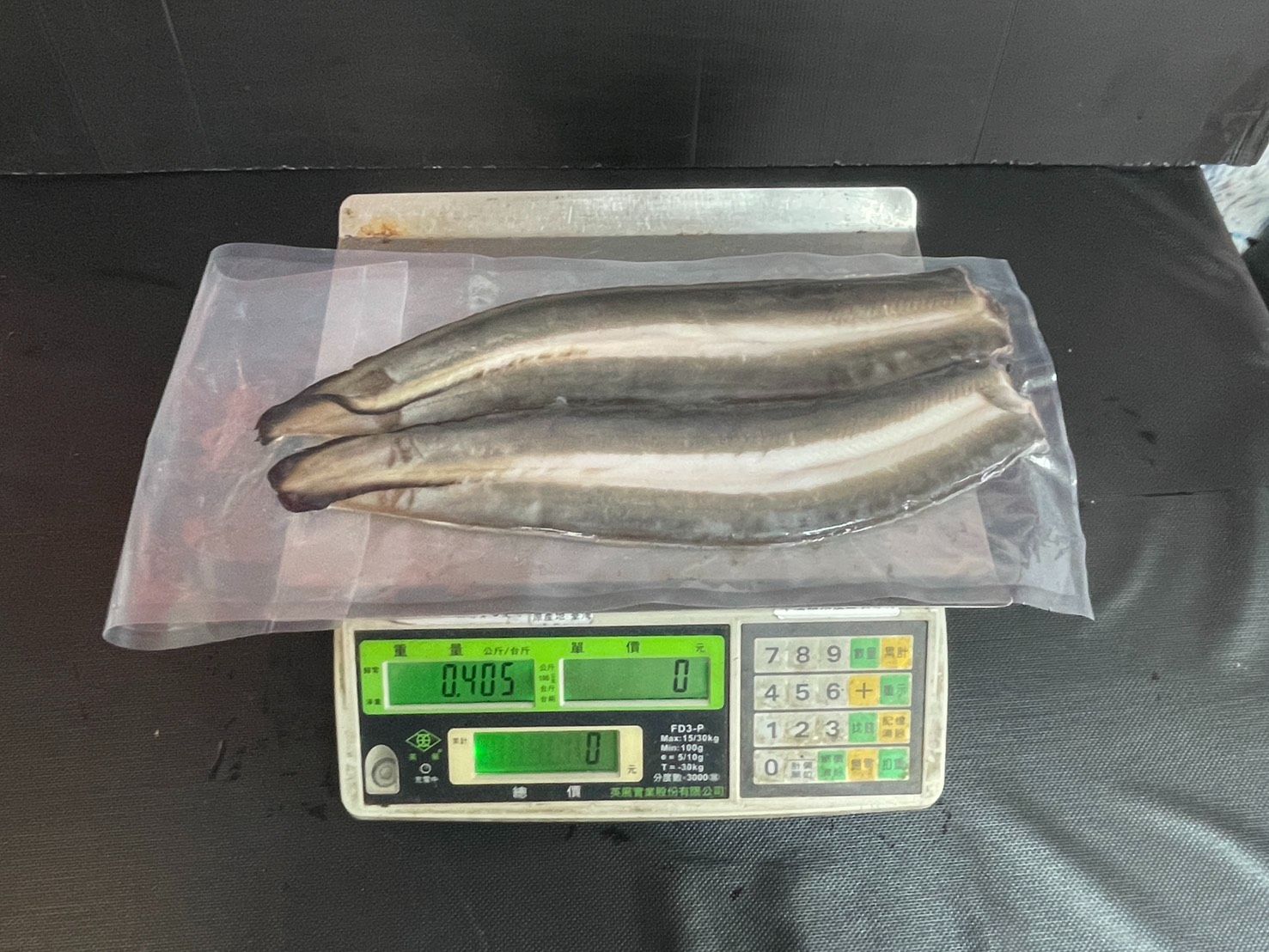 【天天來海鮮】台灣生鰻魚 （原料 無調味） ／ 1包 360~400g