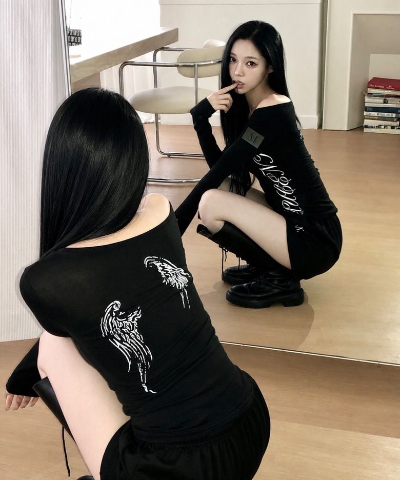 ETHER ANGEL WINGS LONG SLEEVE T （2COLOR） 에테르 엔젤 윙스 롱 슬리브 티 （