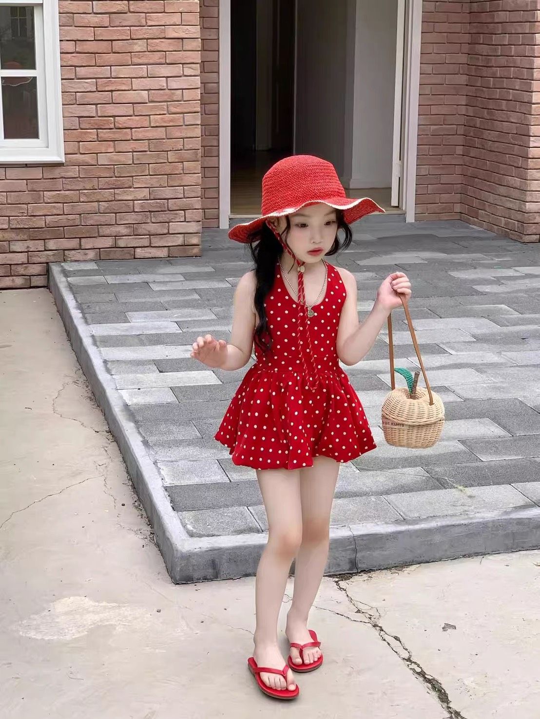 【貝殼星】女童x洋裝 復古掛脖露背花苞裙  202392096