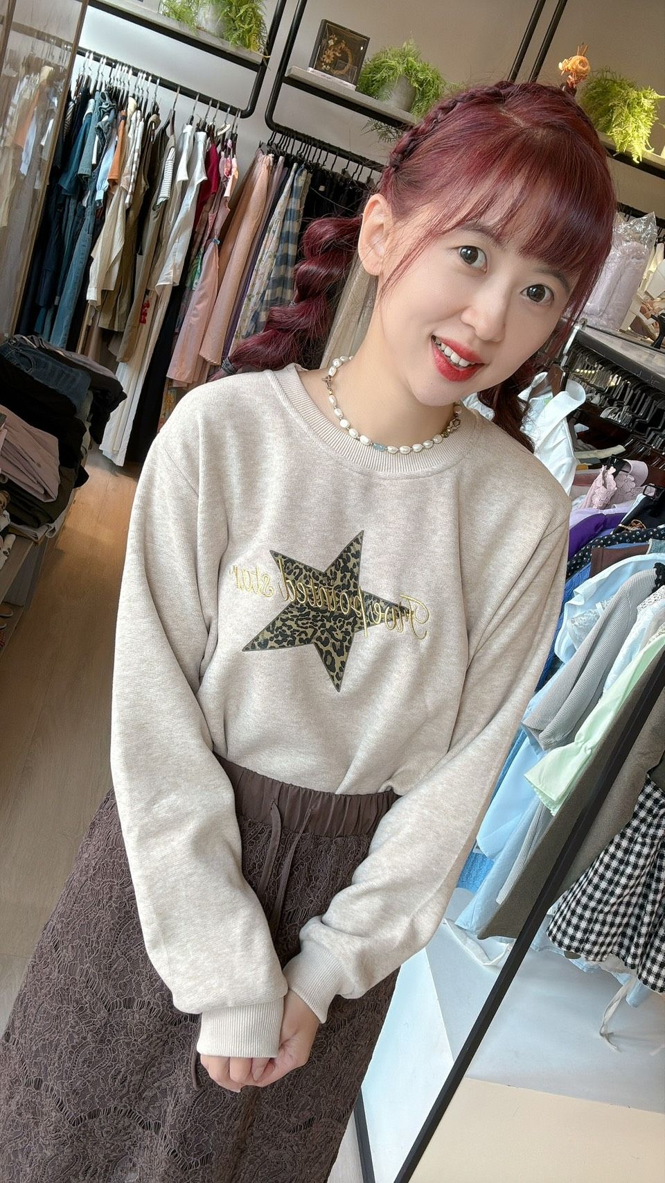 豹紋星星英字刺繡微絨感圓領衛衣Ｔ恤長袖上衣