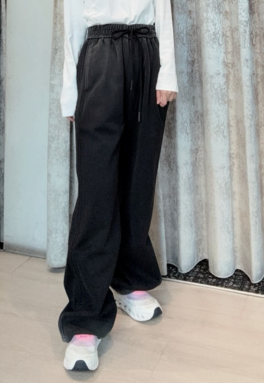 微漸層感側車縫感抽繩落地棉褲寬褲子