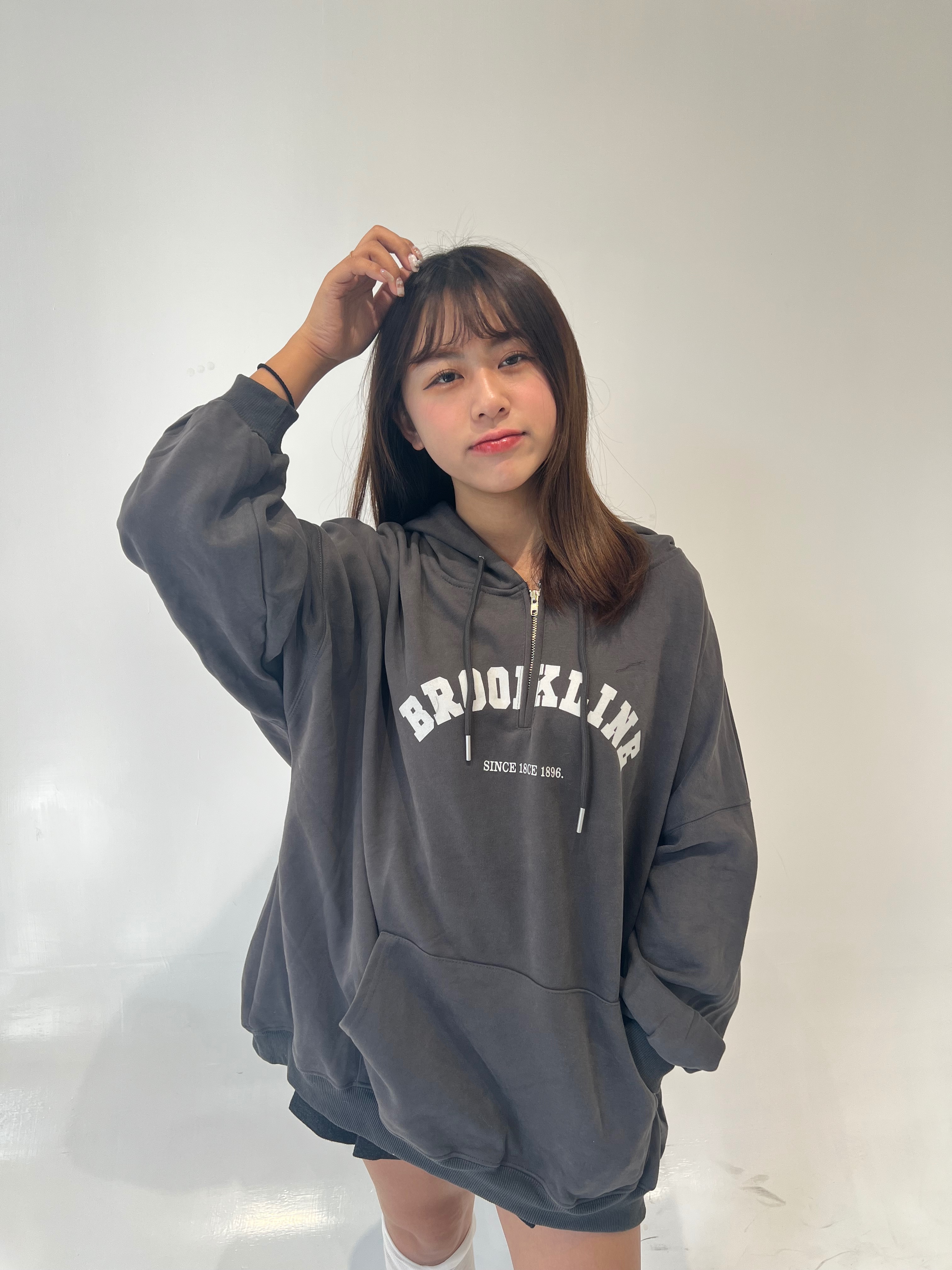 美式英文字連帽大學T