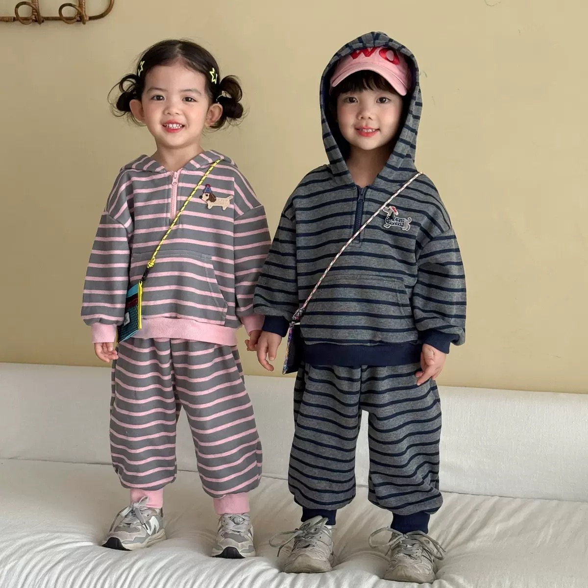 貼布臘腸狗連帽條紋套裝