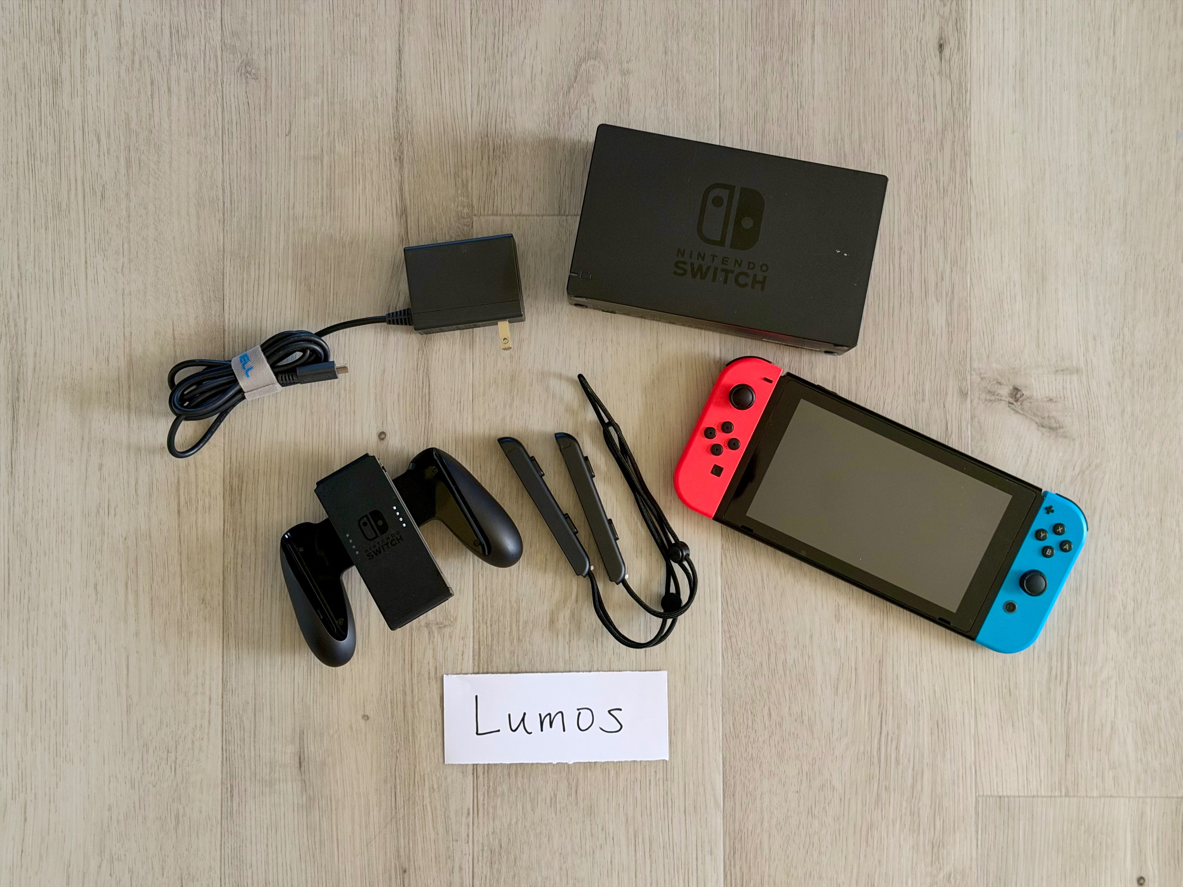 Switch初代主機及配件 已售出
